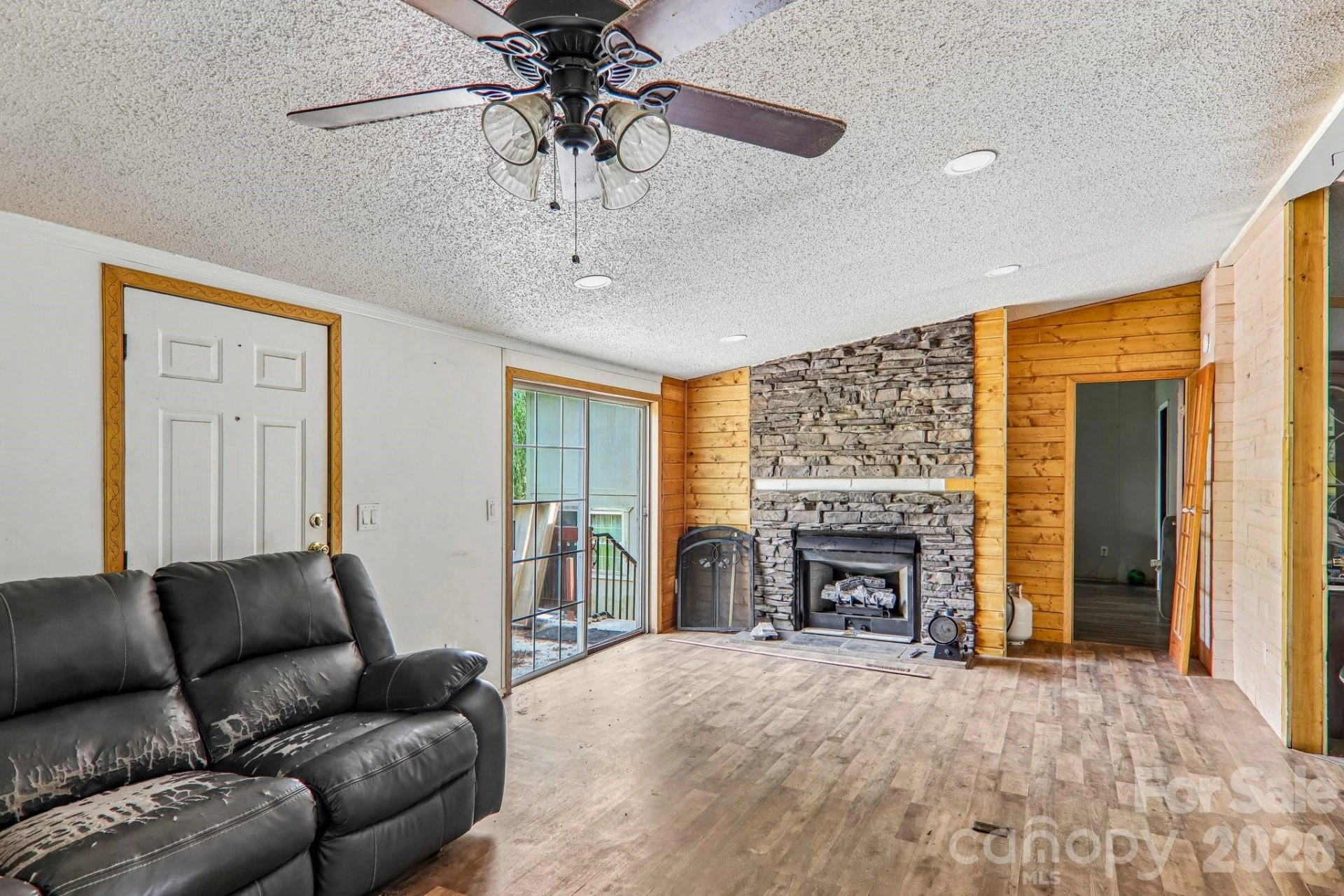 19 Dot Street - Photo 5