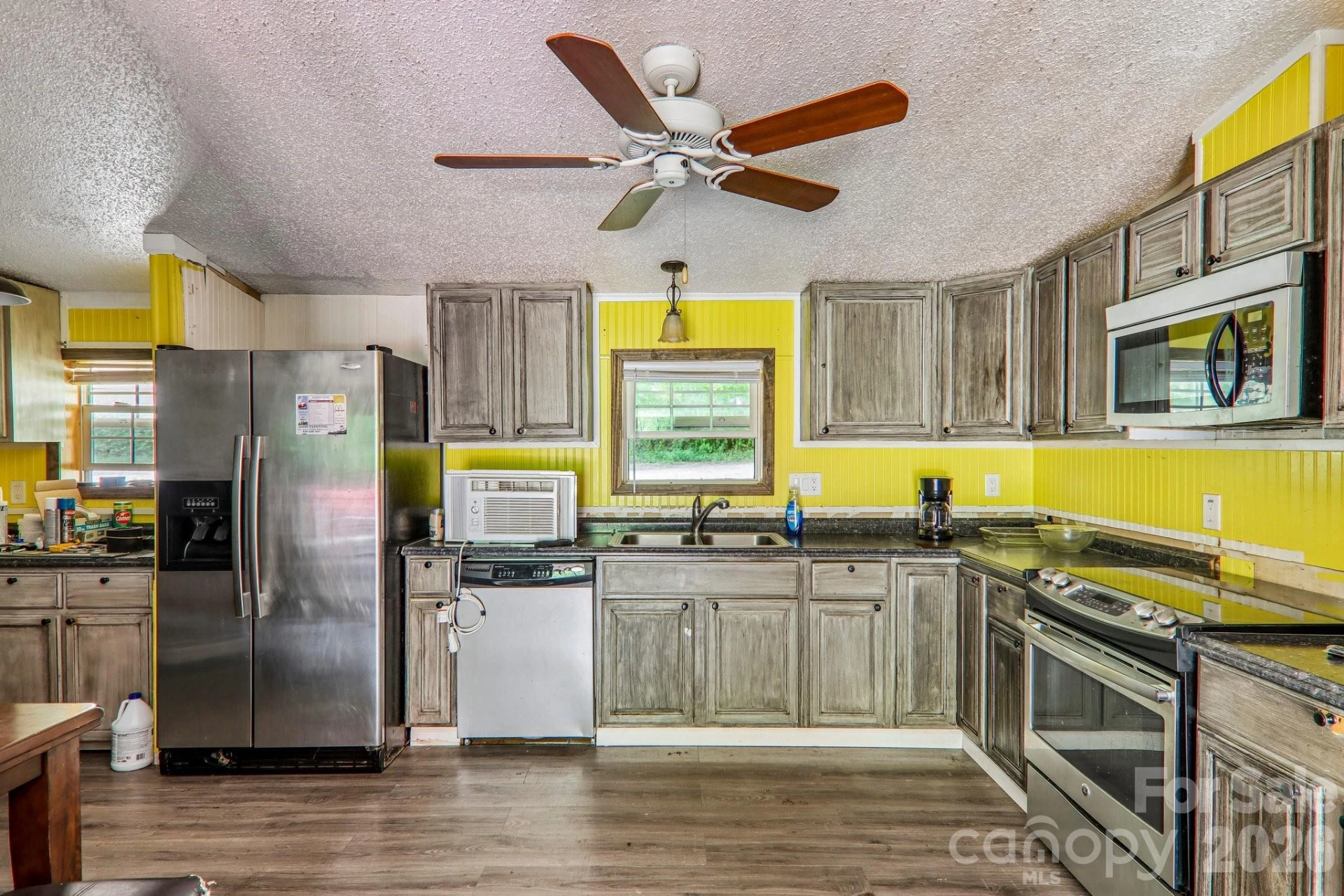 19 Dot Street - Photo 9