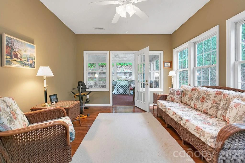 61 Autumn Glen Court - Photo 22