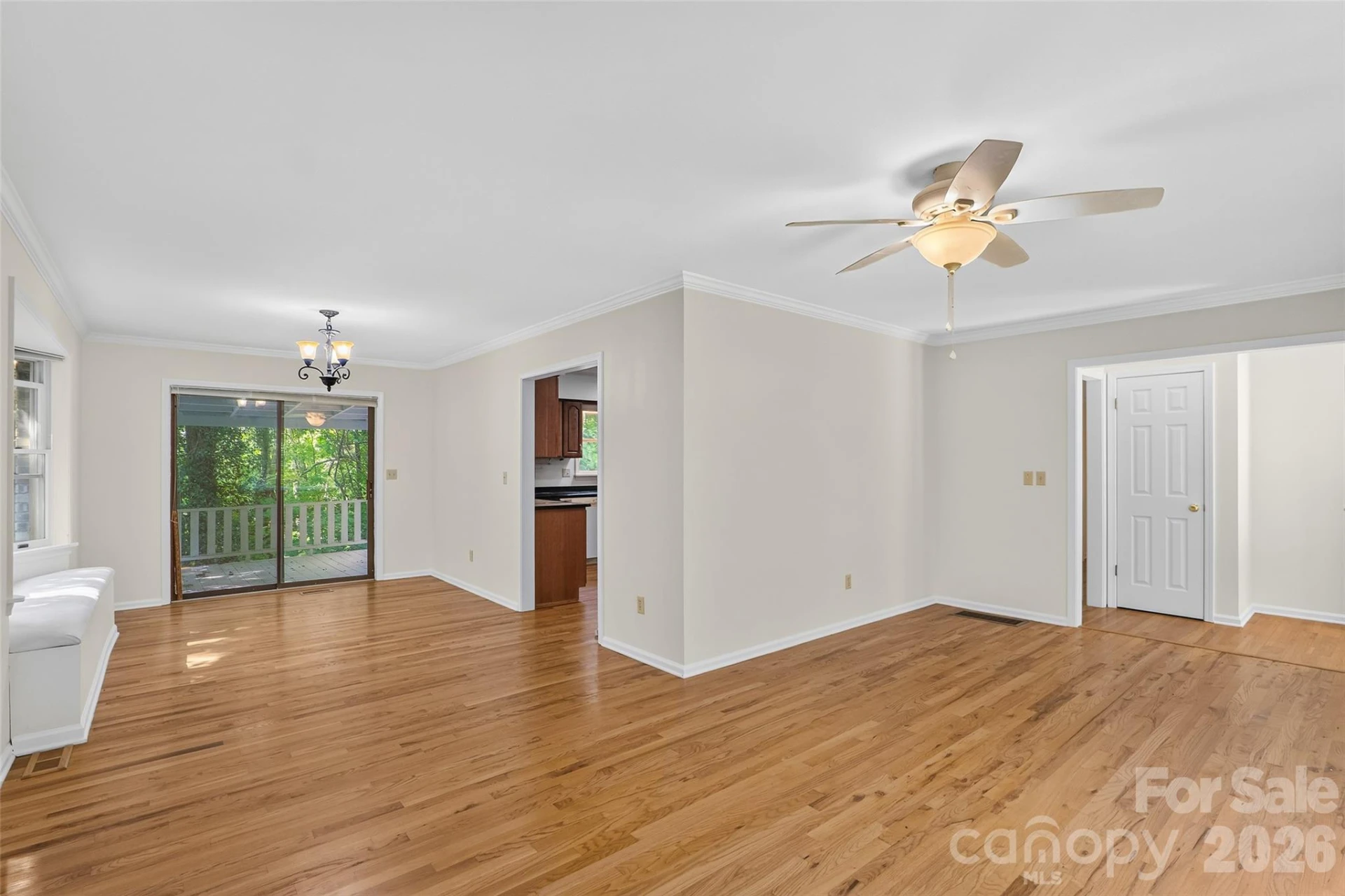 709 Forest Ridge Drive - Photo 7