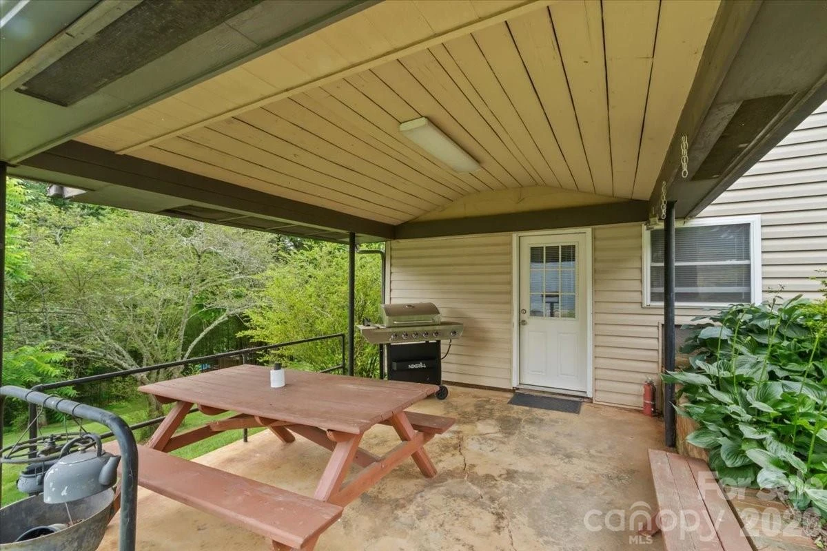 140 Locust Grove Road - Photo 27