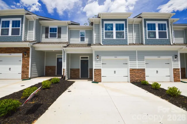 407 Creekview Road, Hendersonville, NC, 28792