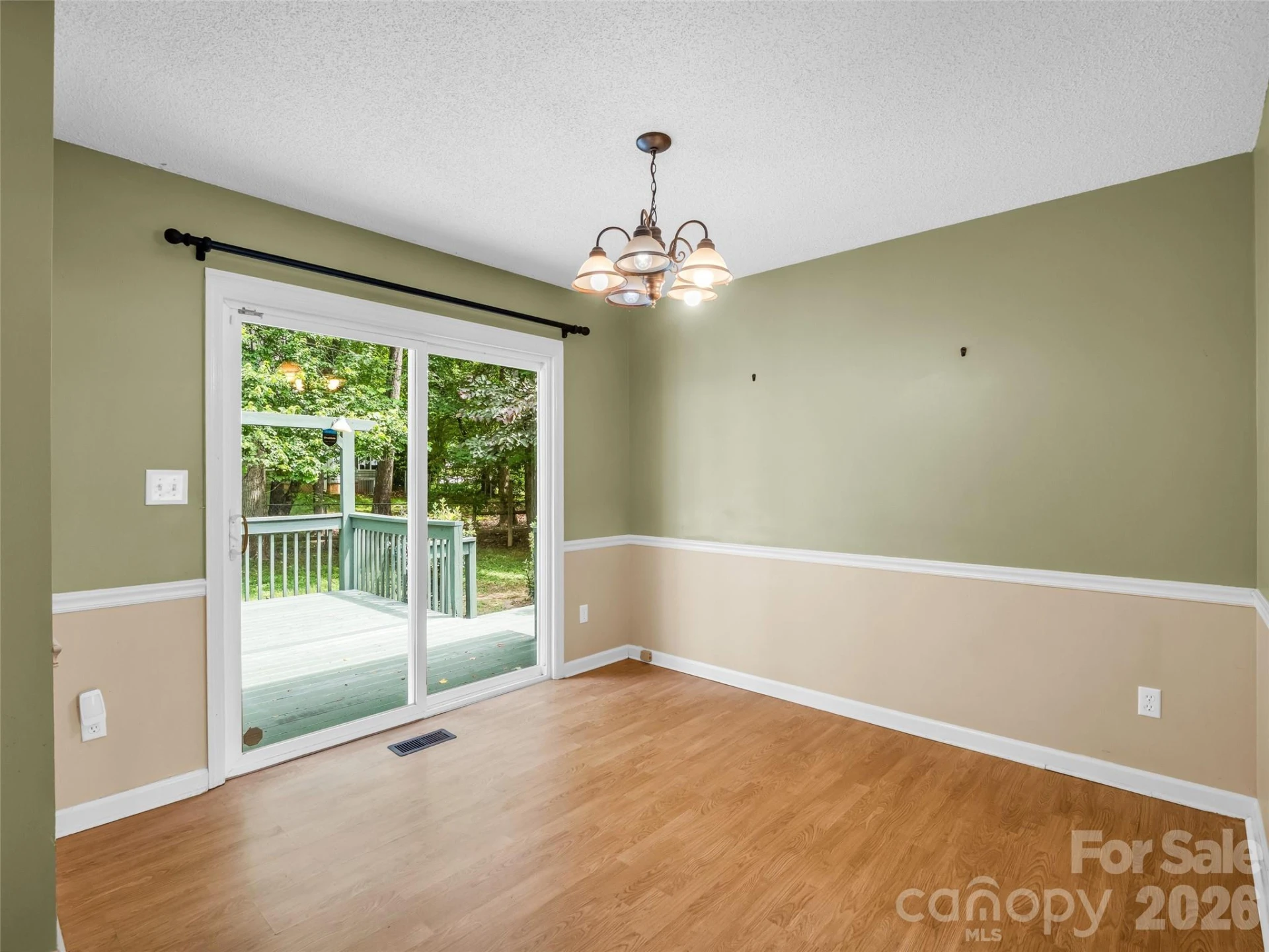 606 Woodberry Court - Photo 18