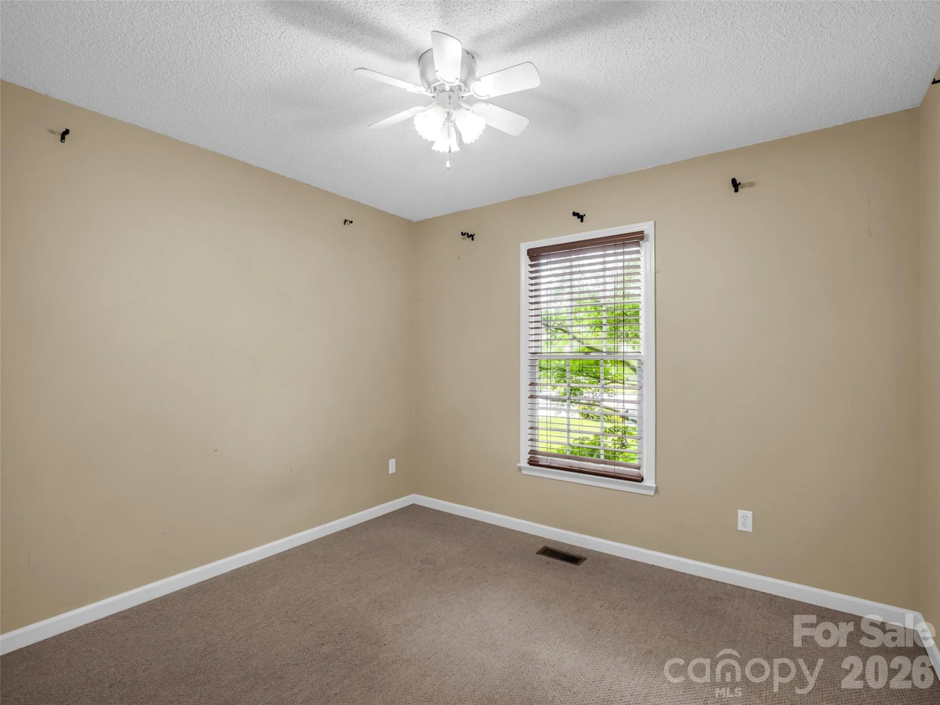 606 Woodberry Court - Photo 28