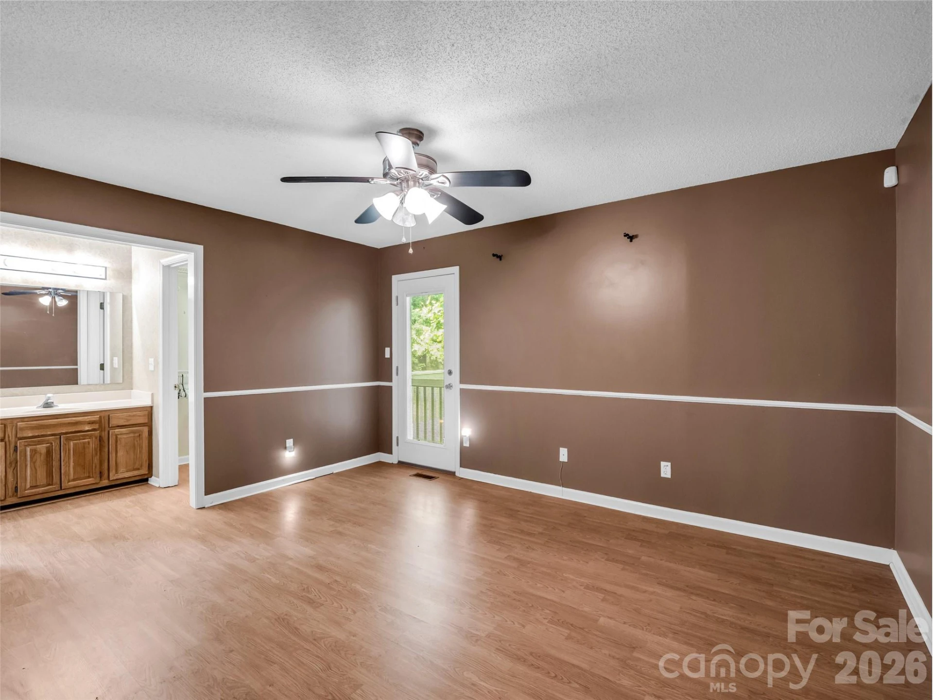 606 Woodberry Court - Photo 35