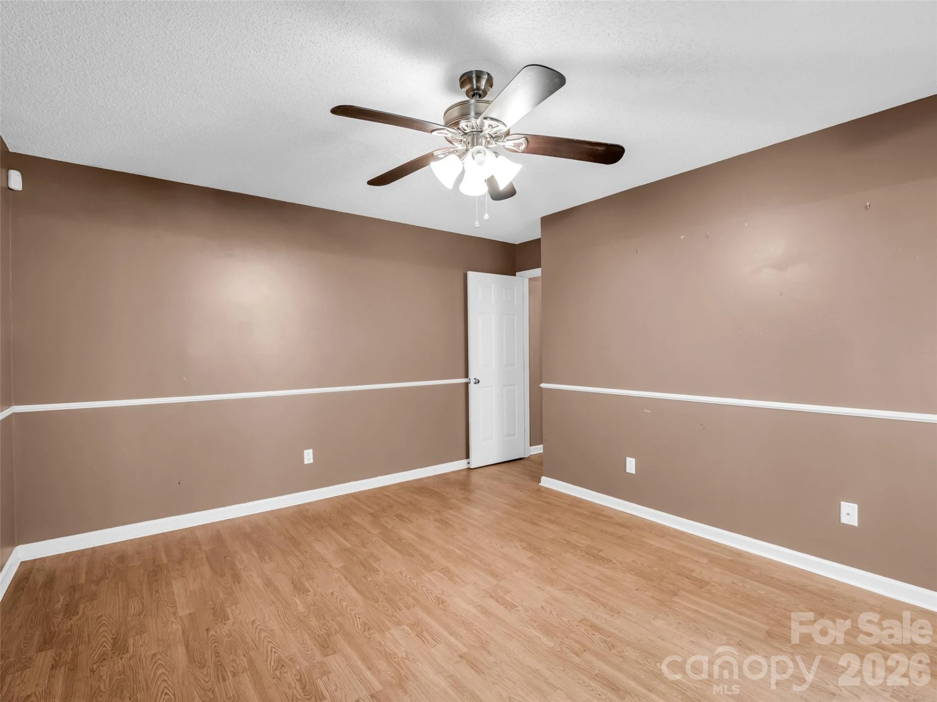 606 Woodberry Court - Photo 36
