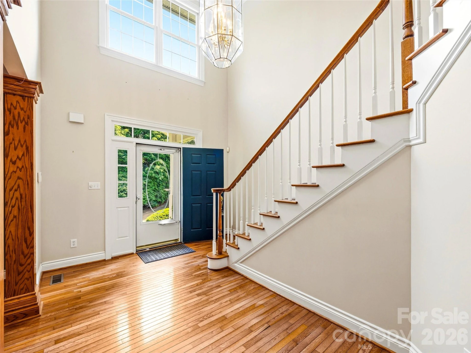 250 Midland Drive - Photo 4