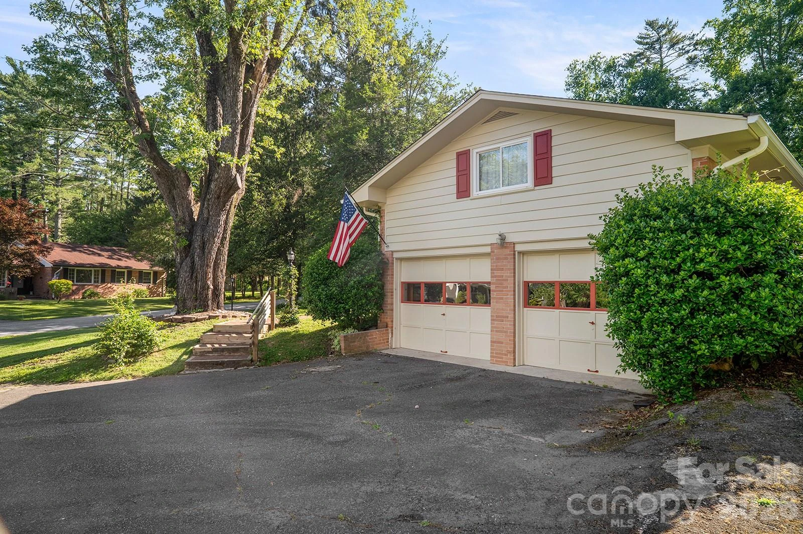 1235 Ashby Lane - Photo 5