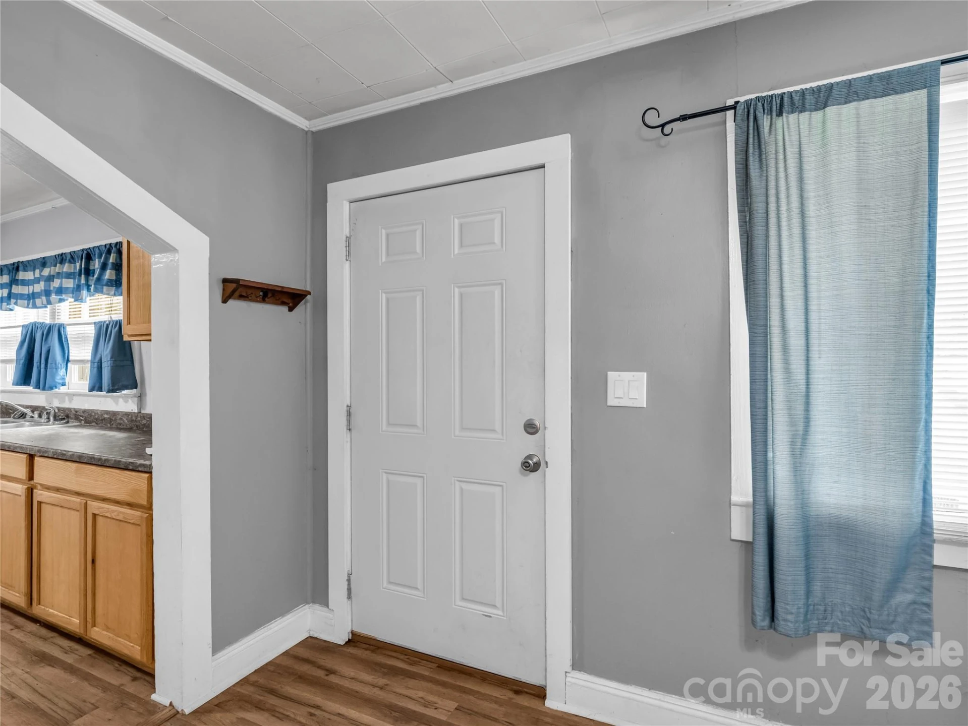 203 California Street - Photo 4