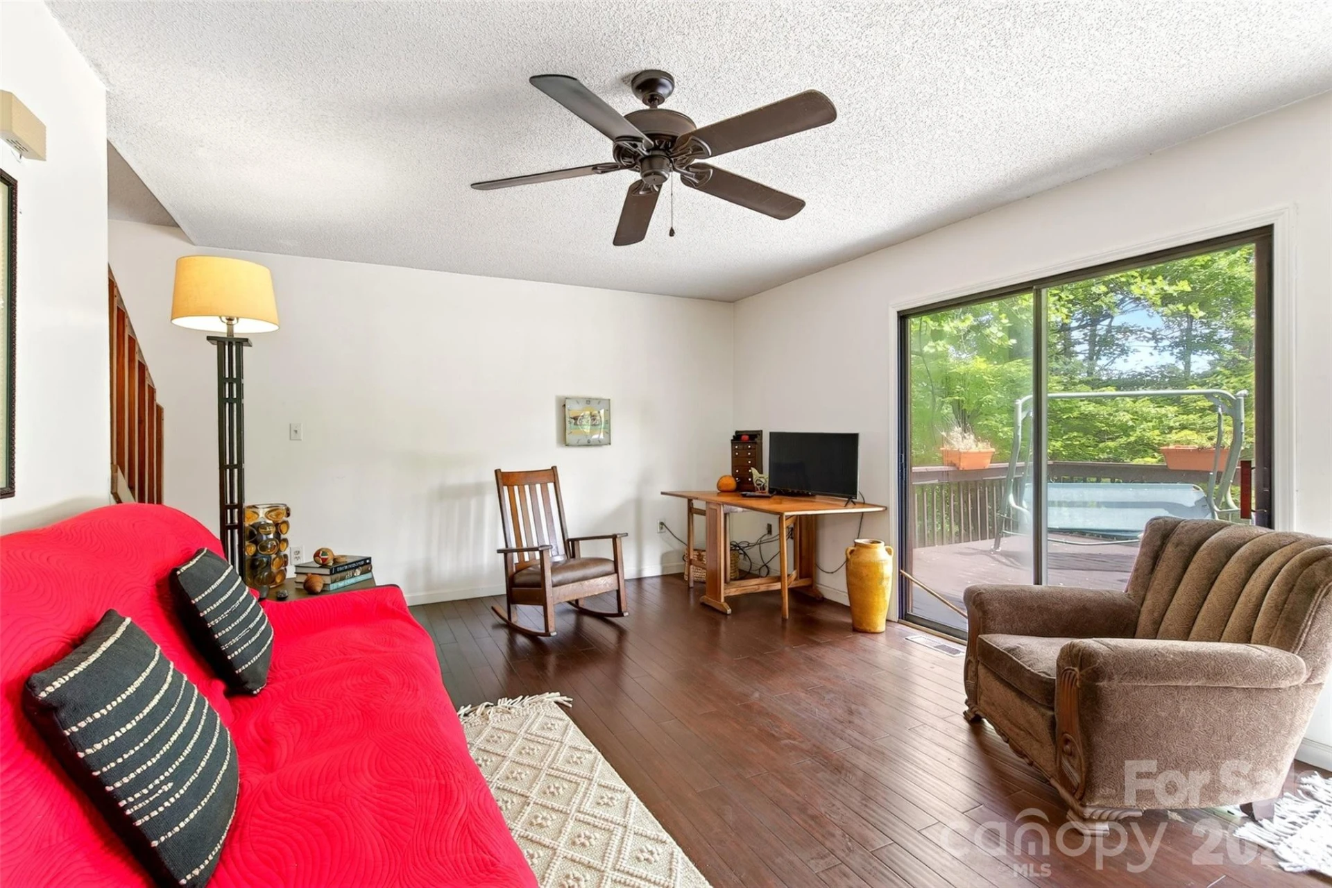 1828 McKenzie Way - Photo 8