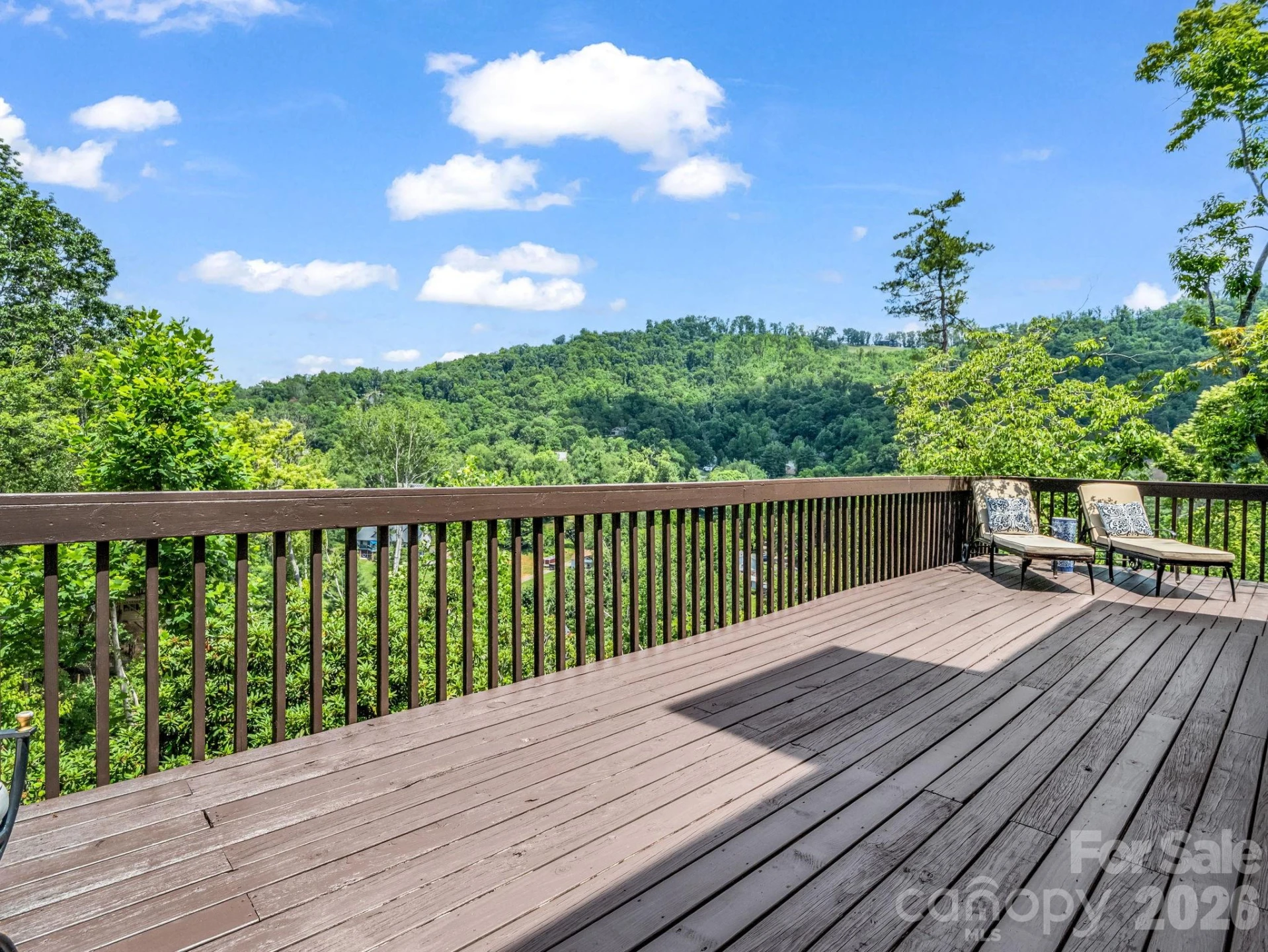 8 Sunny Ridge Drive - Photo 2