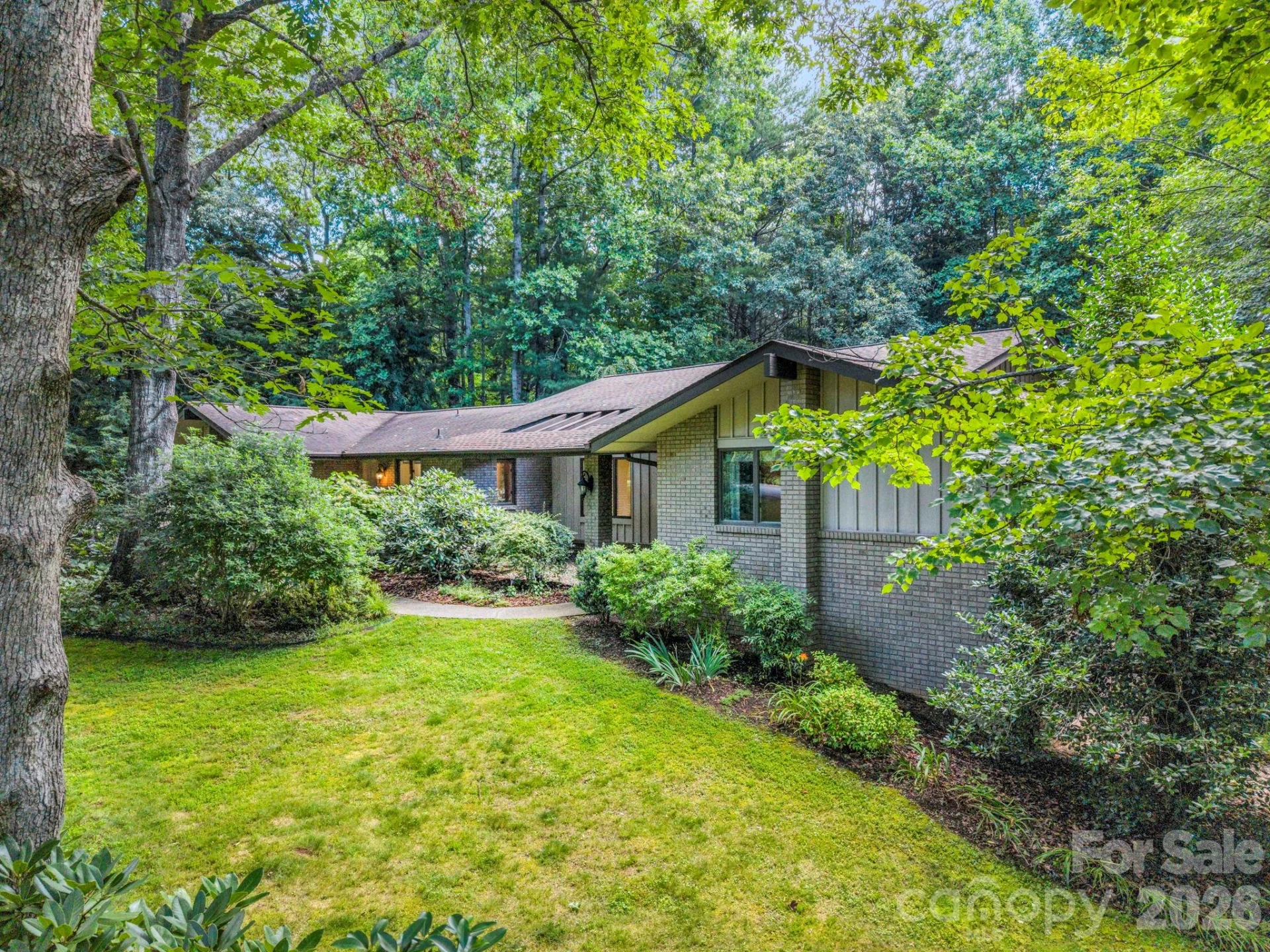 115 Woodhaven Drive - Photo 3