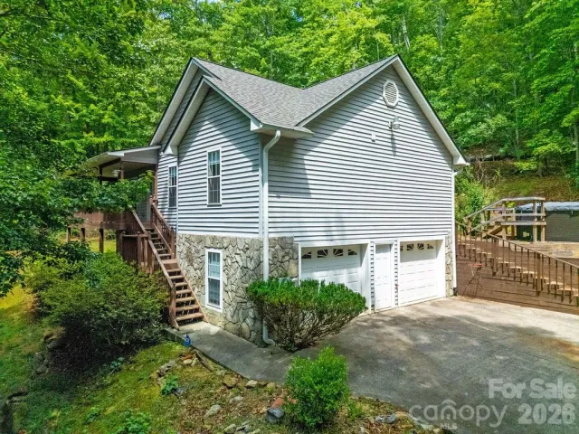 144 Lakeland Drive, Pisgah Forest, NC, 28768