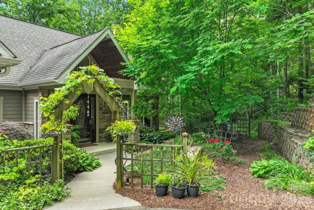 522 Silver Hawk Lane, Weaverville, NC, 28787