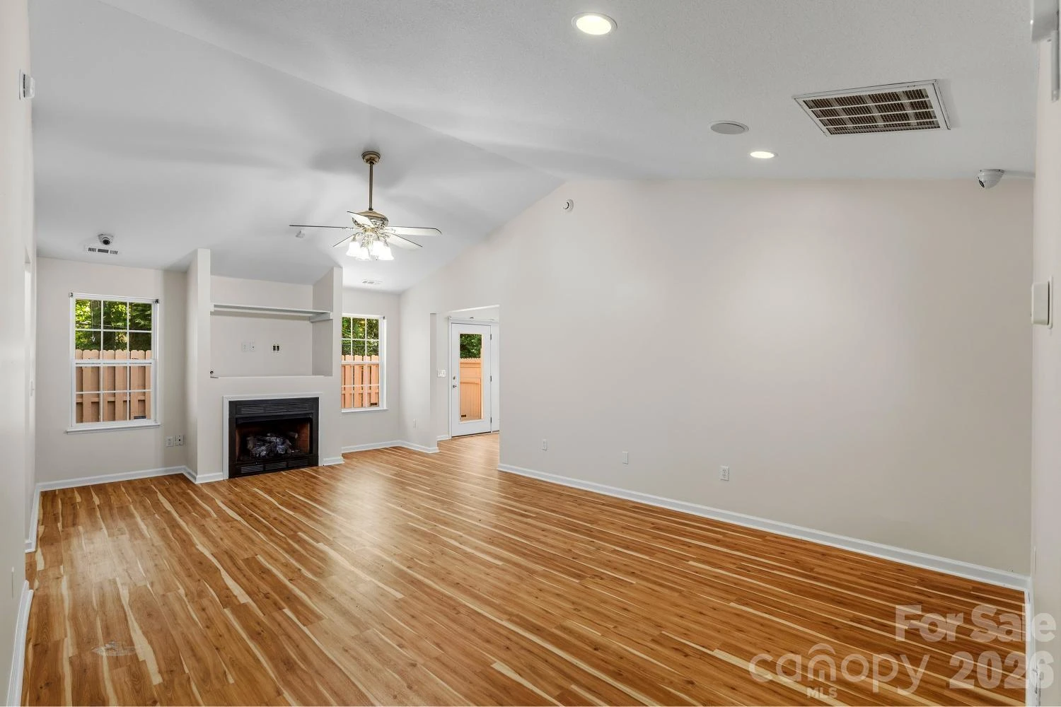 308 Wiltshire Circle - Photo 7