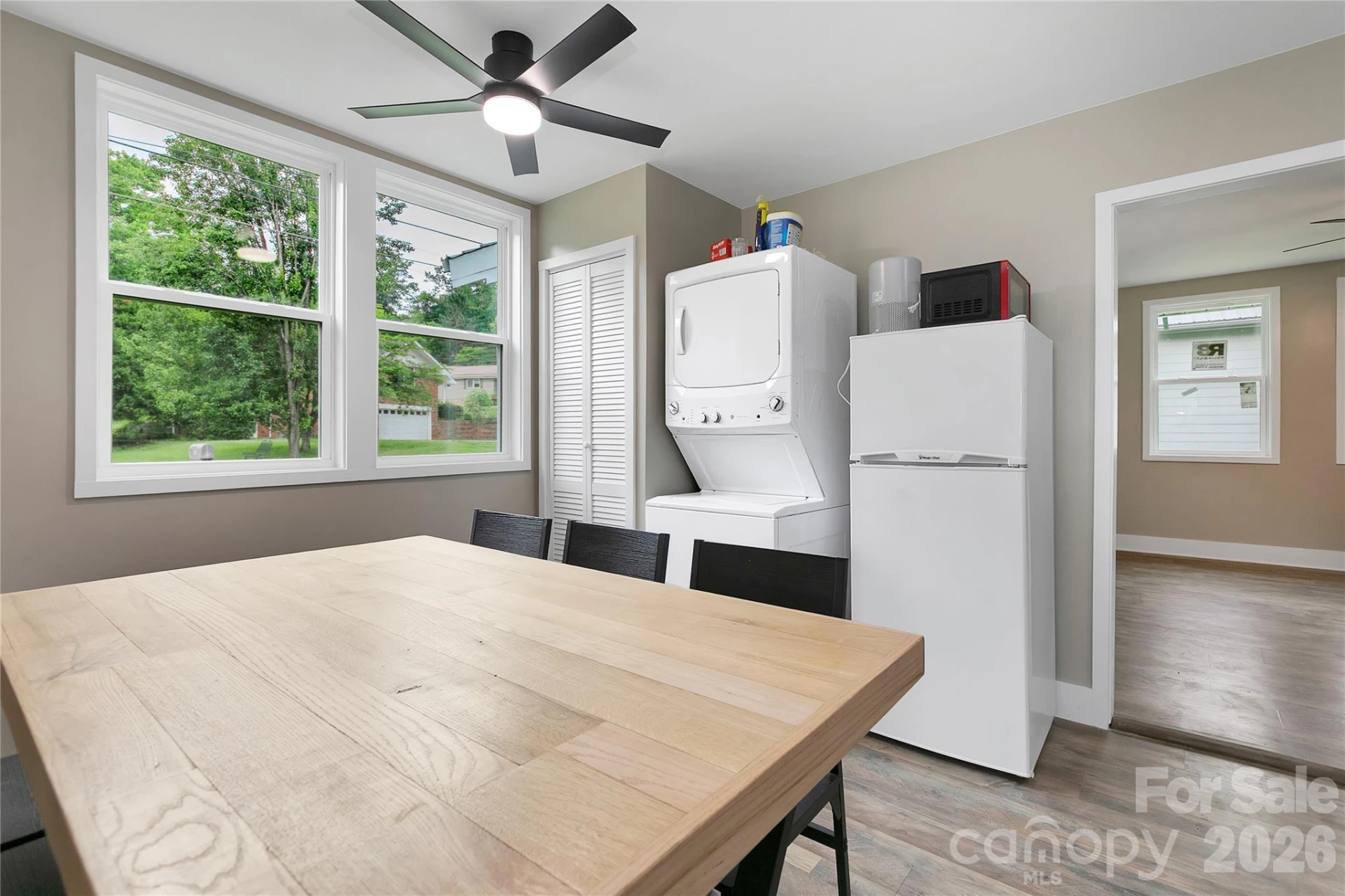 154 Burrell Avenue - Photo 12