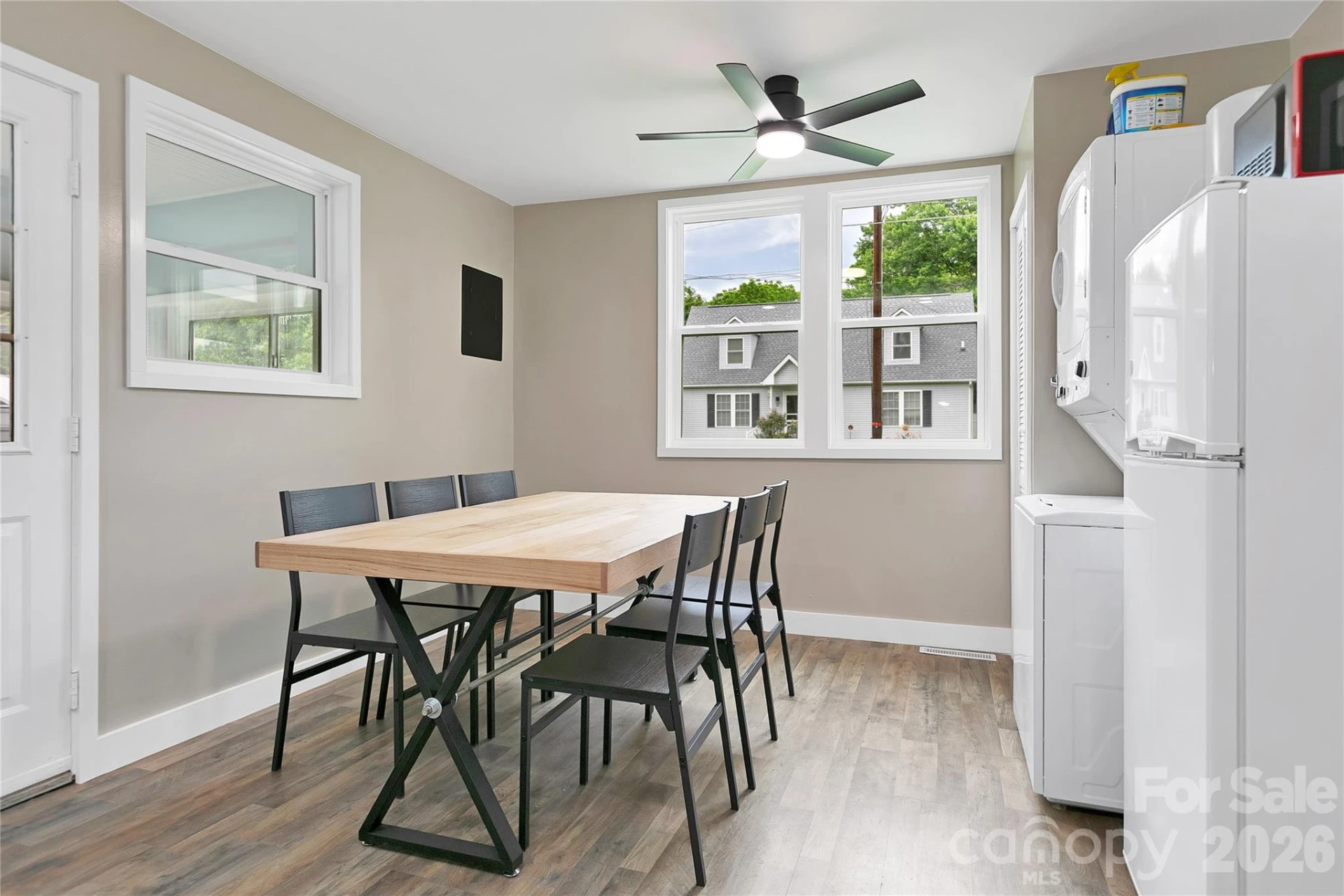 154 Burrell Avenue - Photo 15
