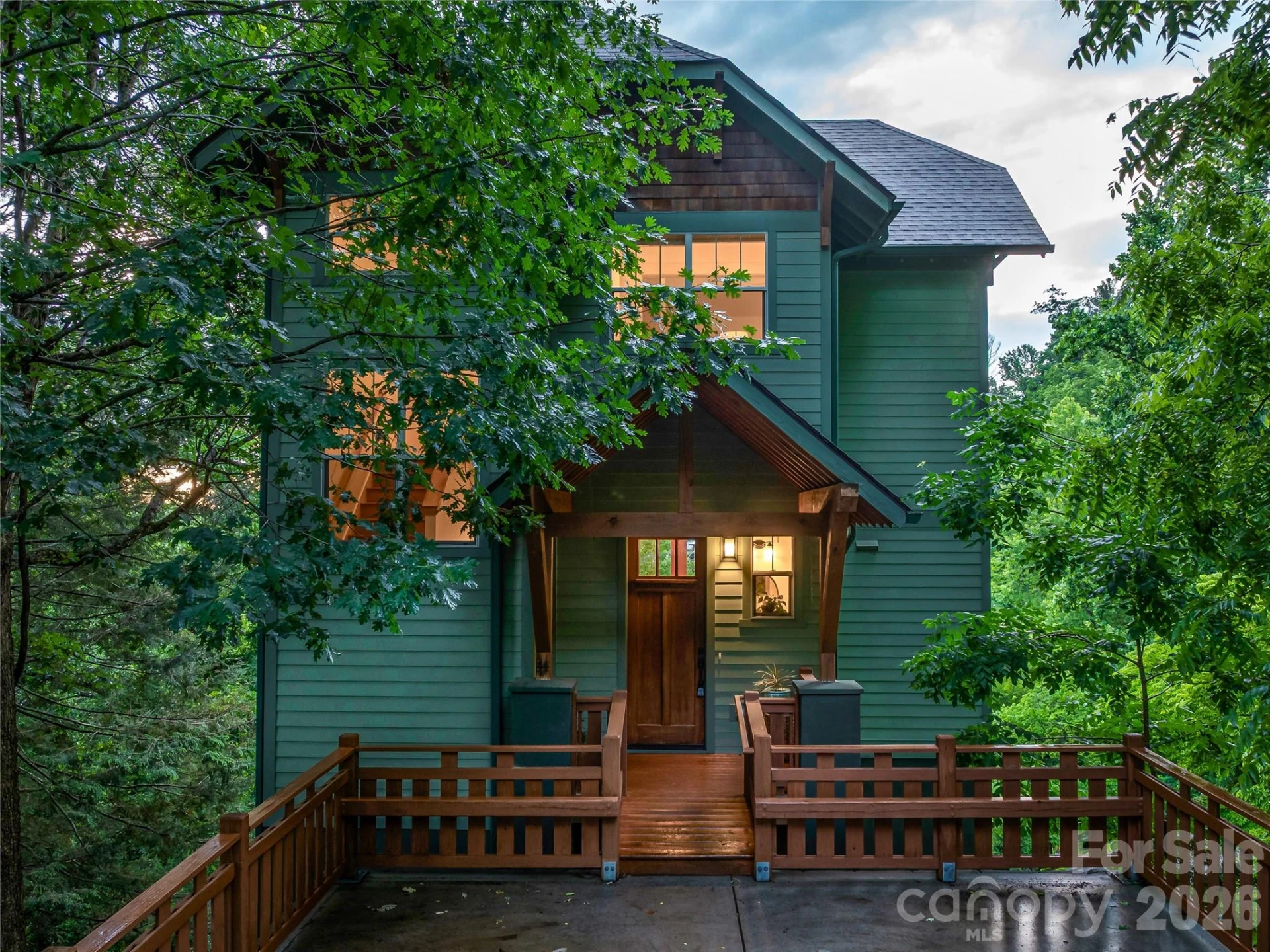 14 Sunset Drive - Photo 2