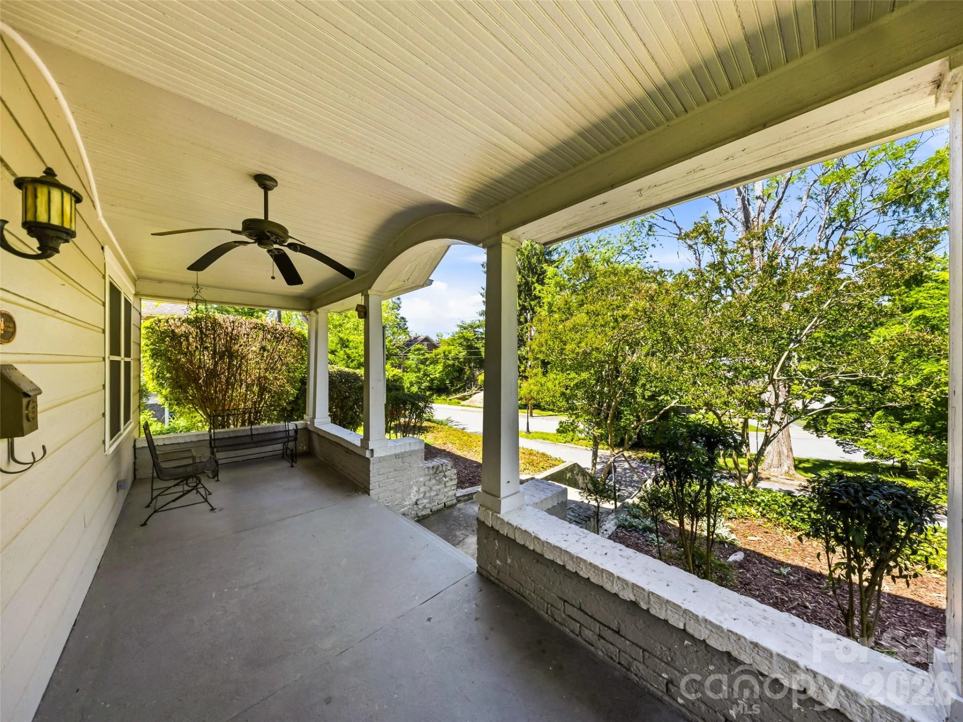 1214 Oakland Street - Photo 5
