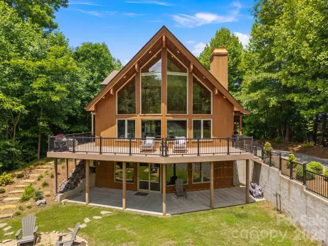 49 Western Eagle Drive, Hendersonville, NC, 28792