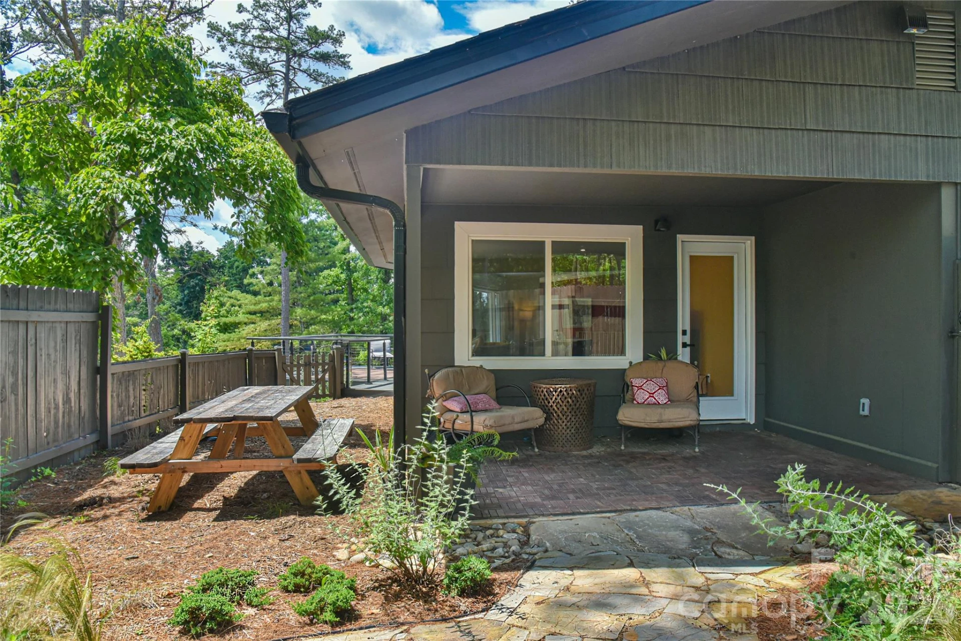 351 Windsor Road - Photo 3