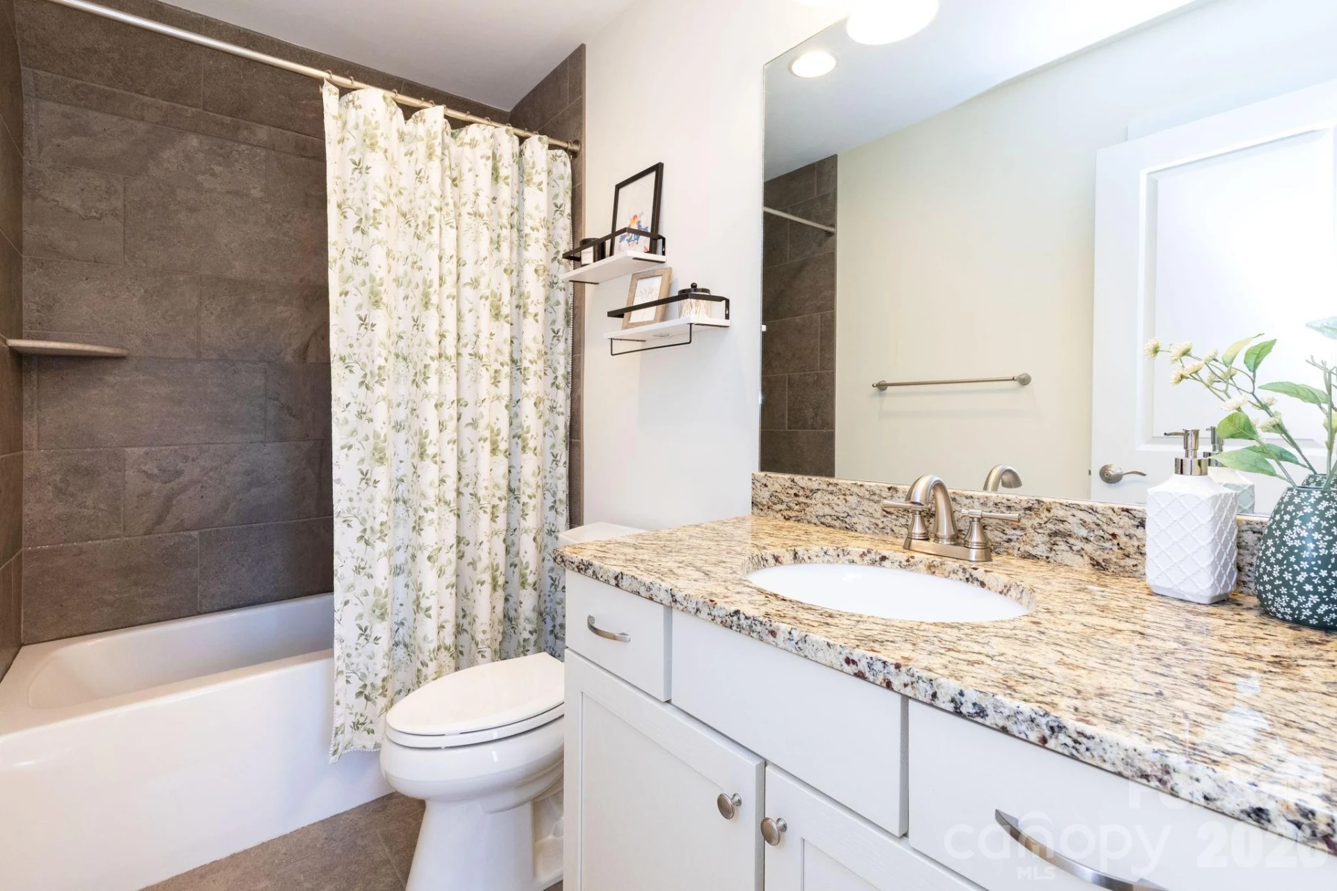 32 Greenwood Fields Drive - Photo 19