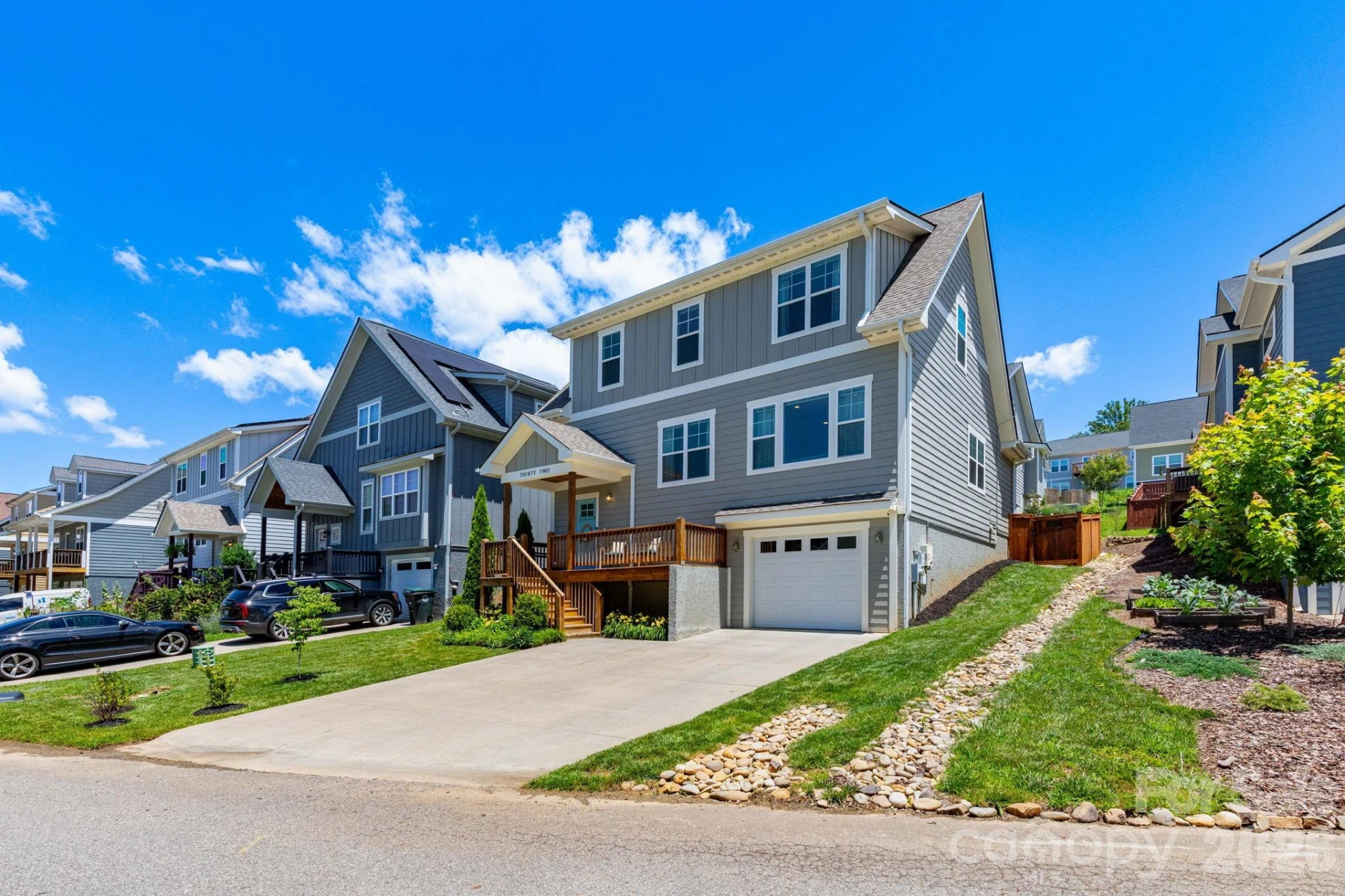 32 Greenwood Fields Drive - Photo 3