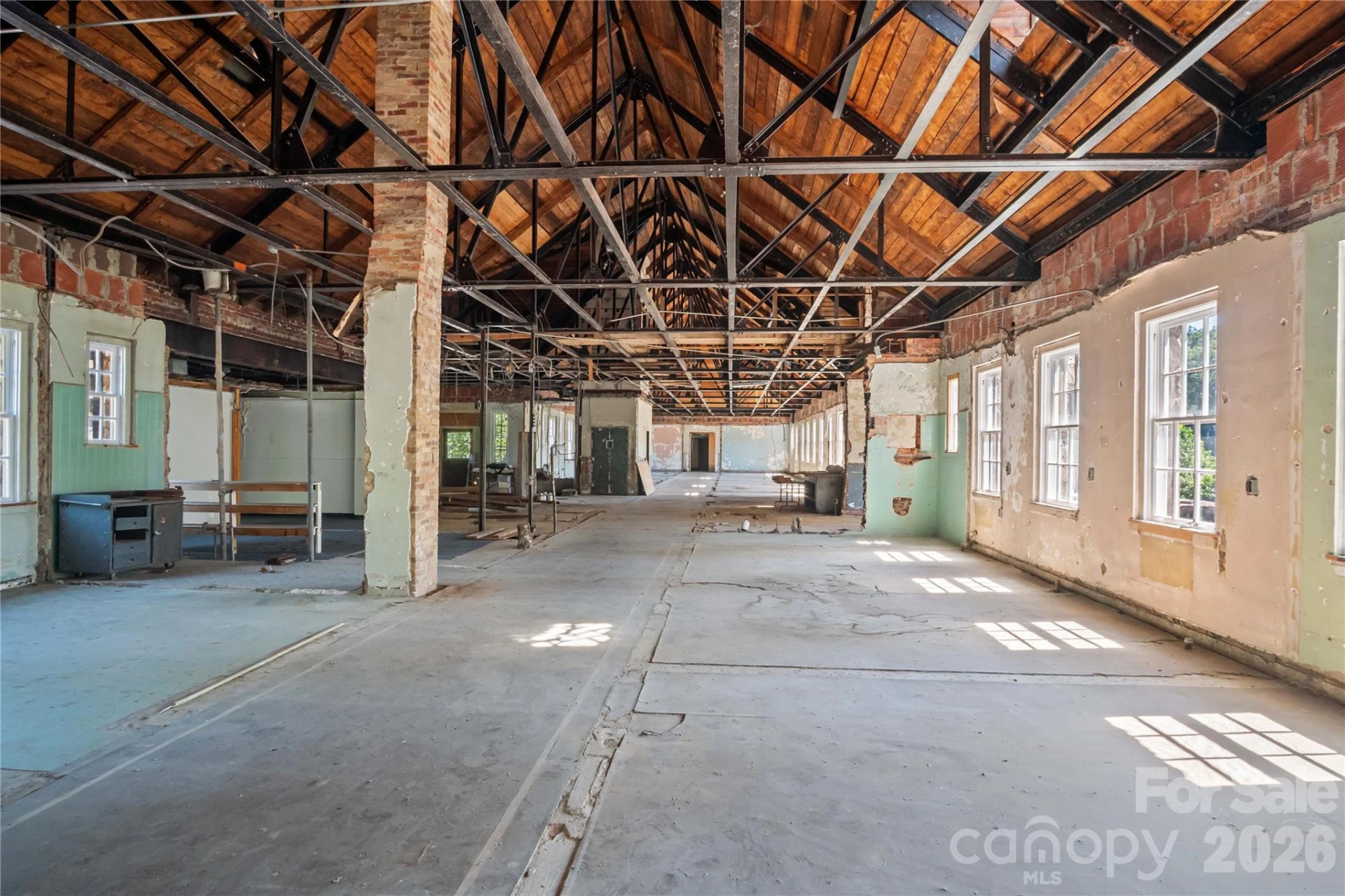 330 Carolina Drive - Photo 11