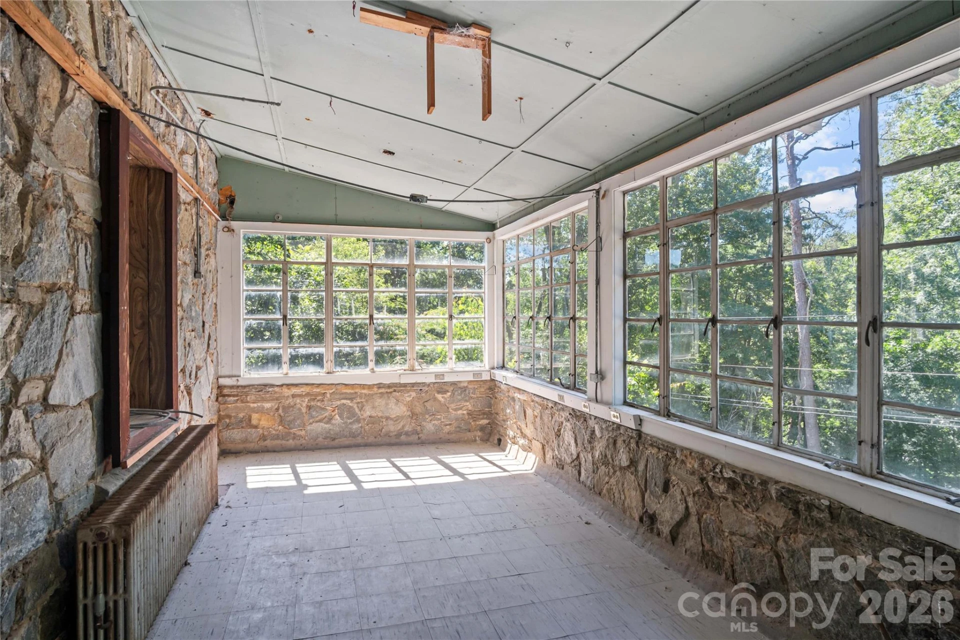 330 Carolina Drive - Photo 12
