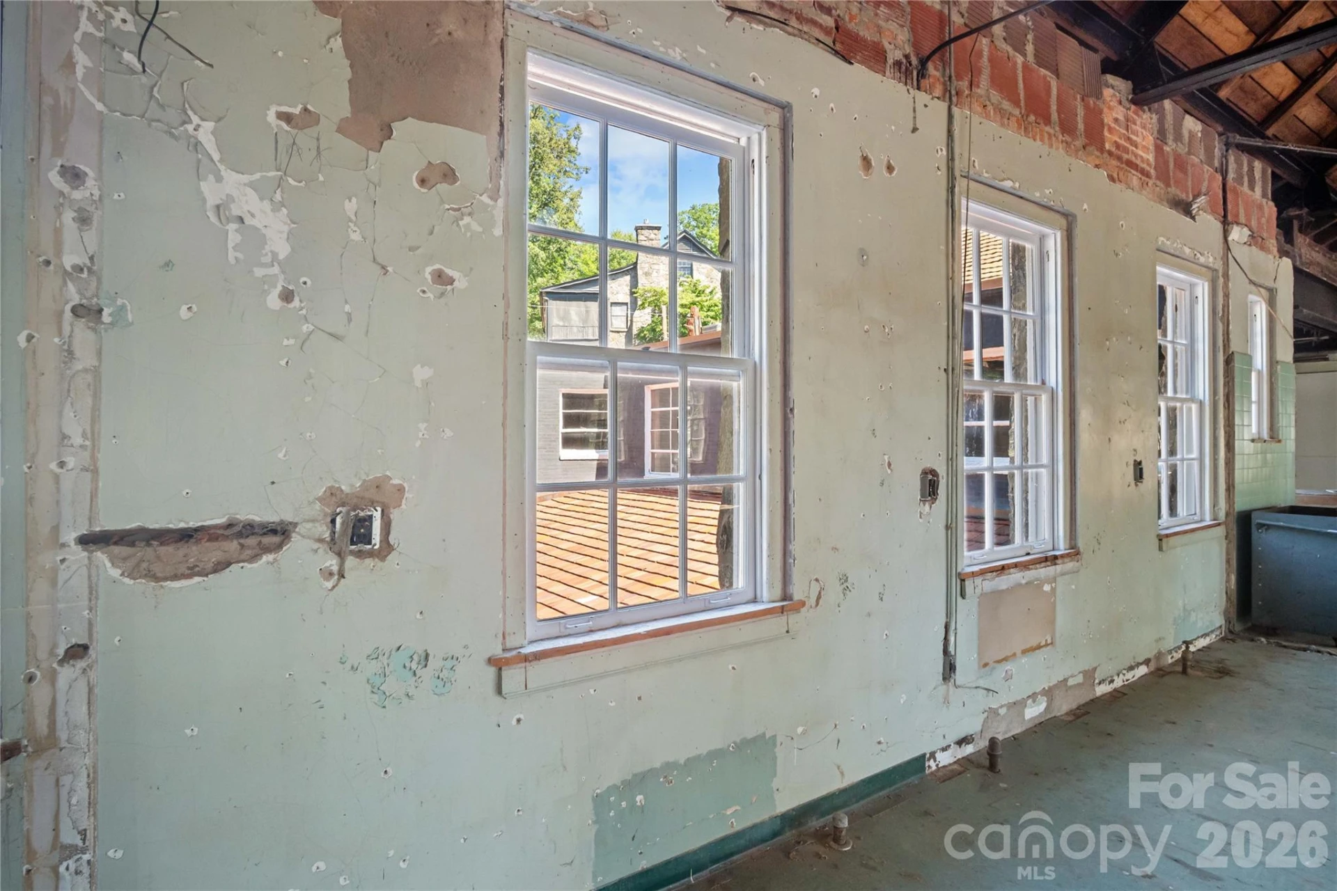 330 Carolina Drive - Photo 13