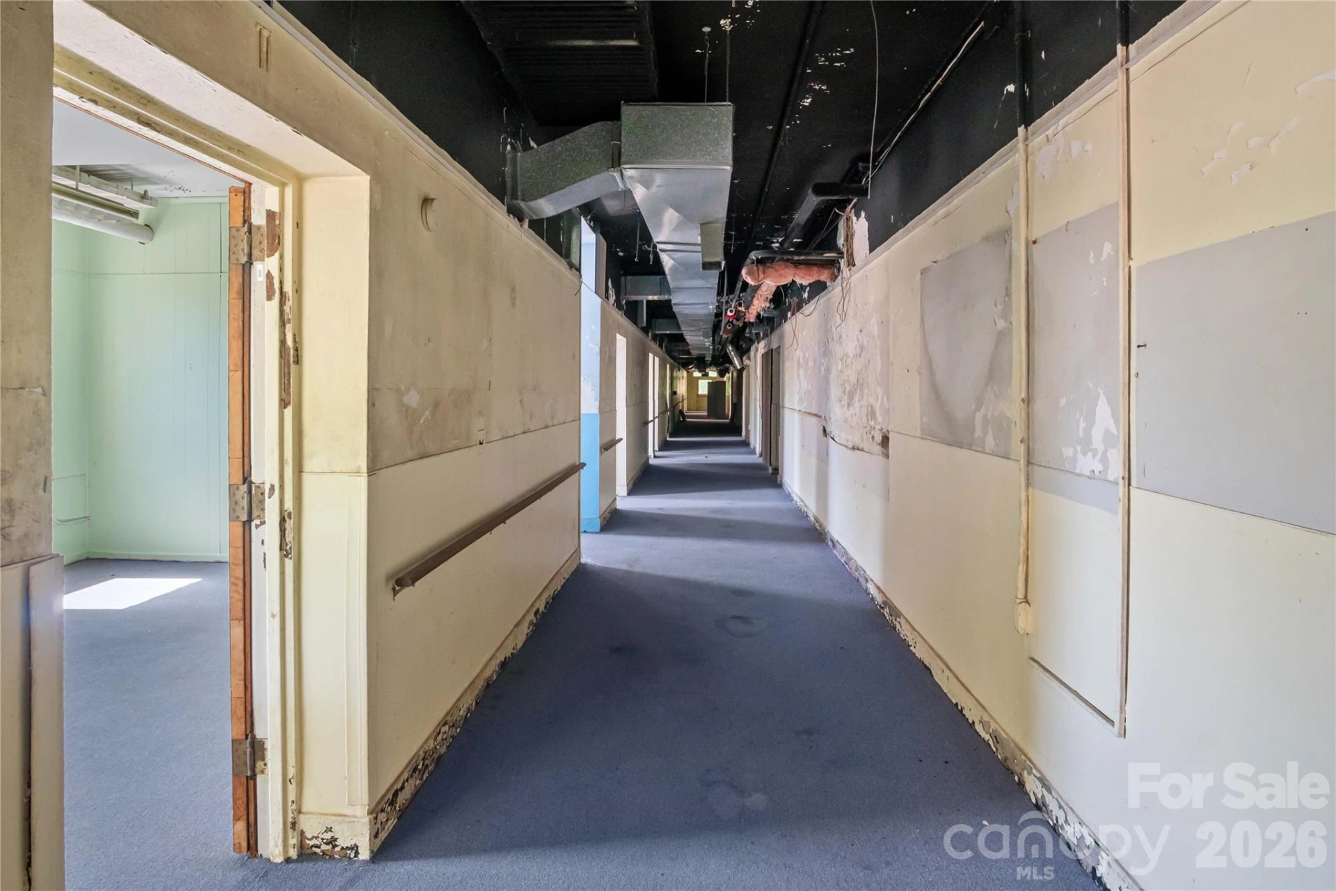 330 Carolina Drive - Photo 20