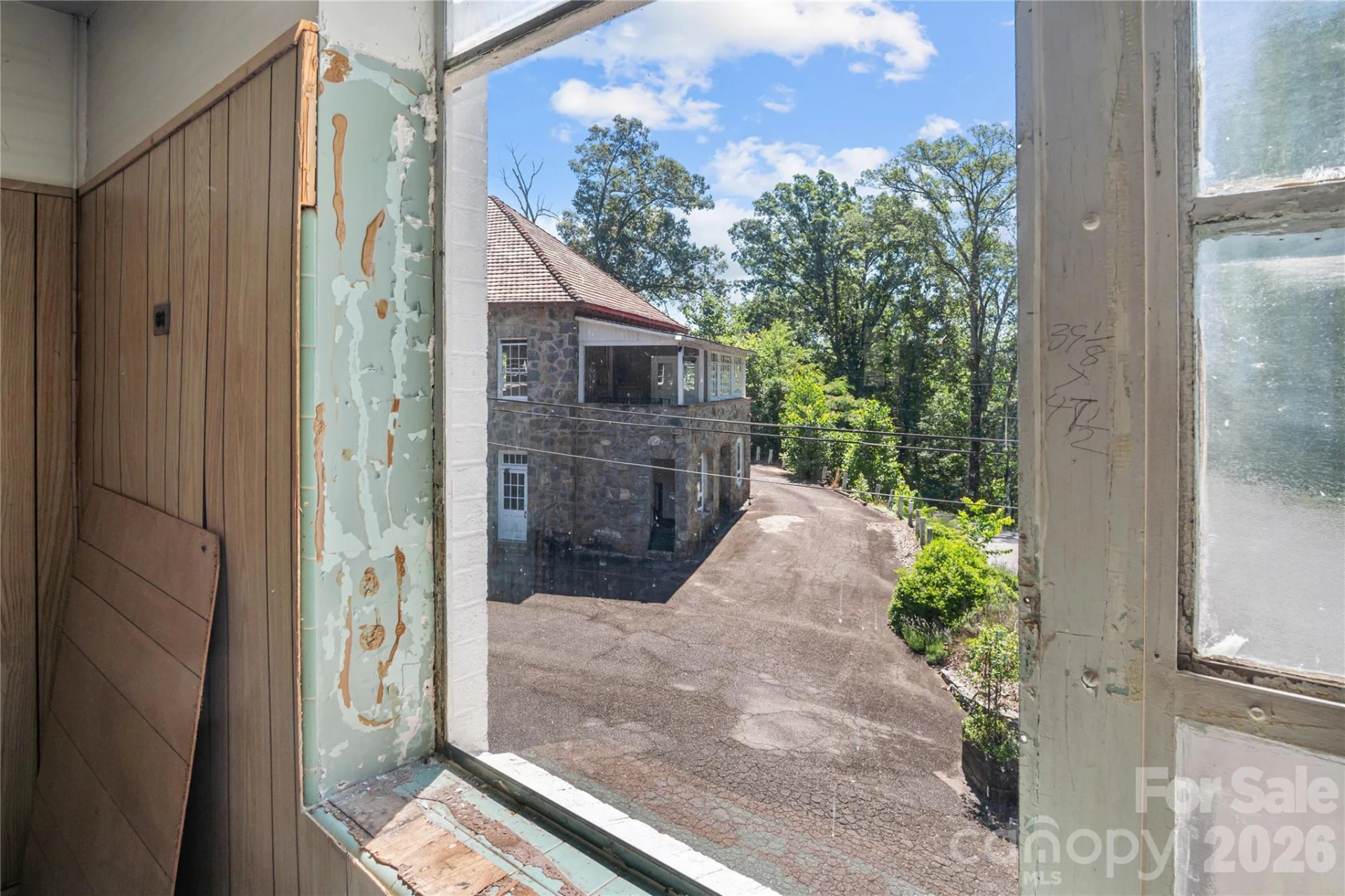 330 Carolina Drive - Photo 37