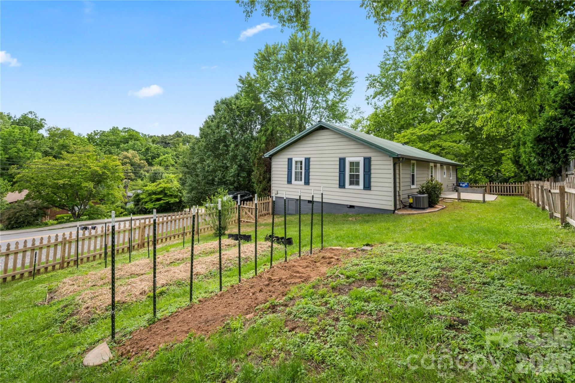 589 Sand Hill Road - Photo 19