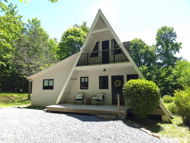 826 Shumont Road, Black Mountain, NC, 28711