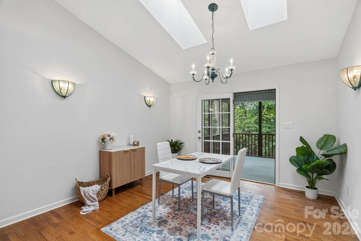 27 Red Maple Drive - Photo 4