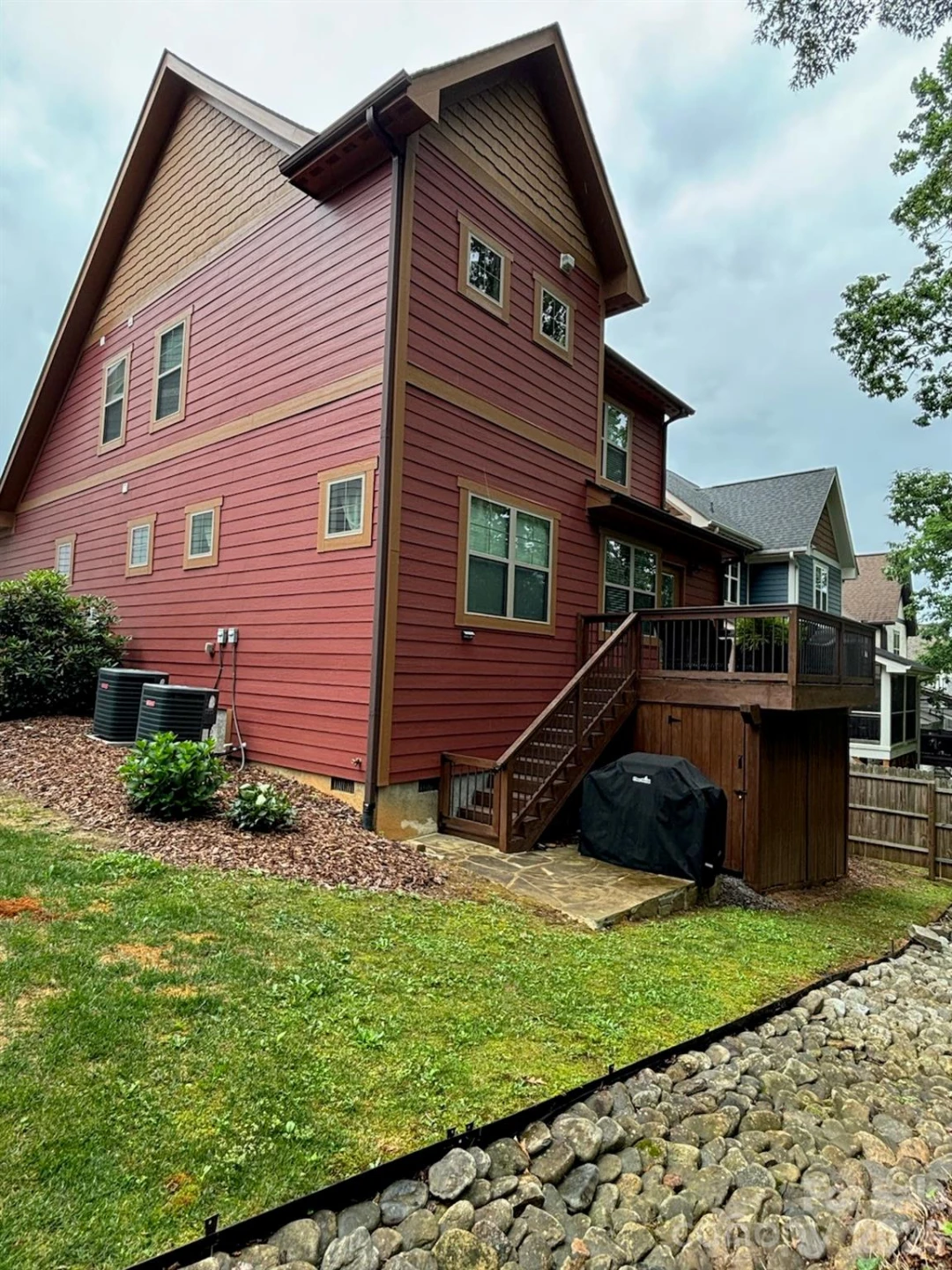 39 Tudor Way - Photo 2