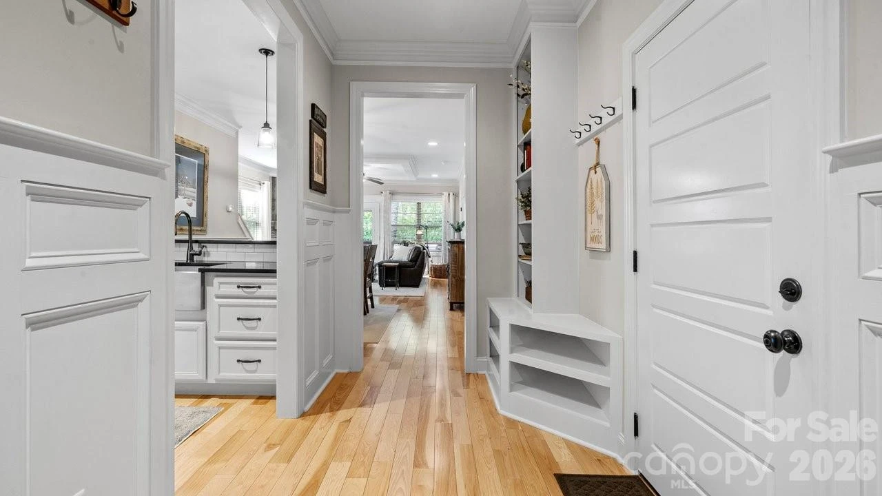 39 Tudor Way - Photo 6