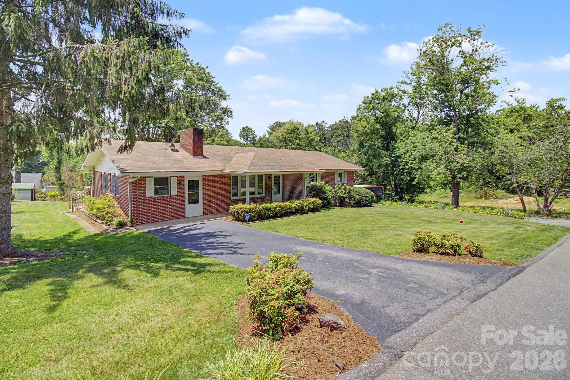 12 Webster Street - Photo 3