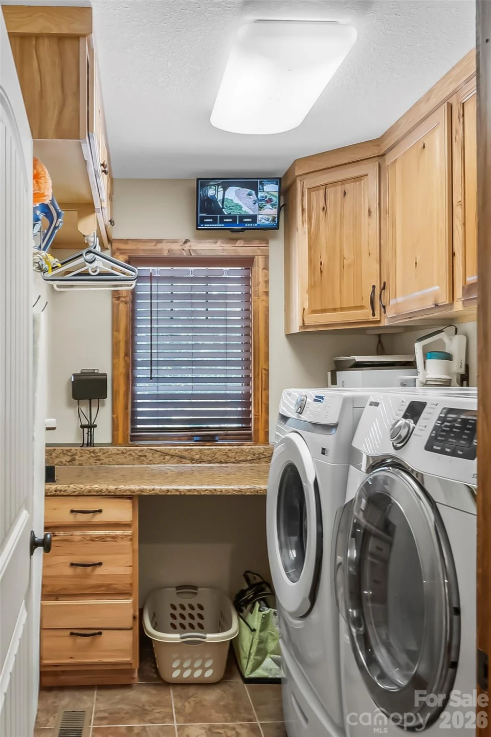 590 Larkhaven Drive - Photo 28