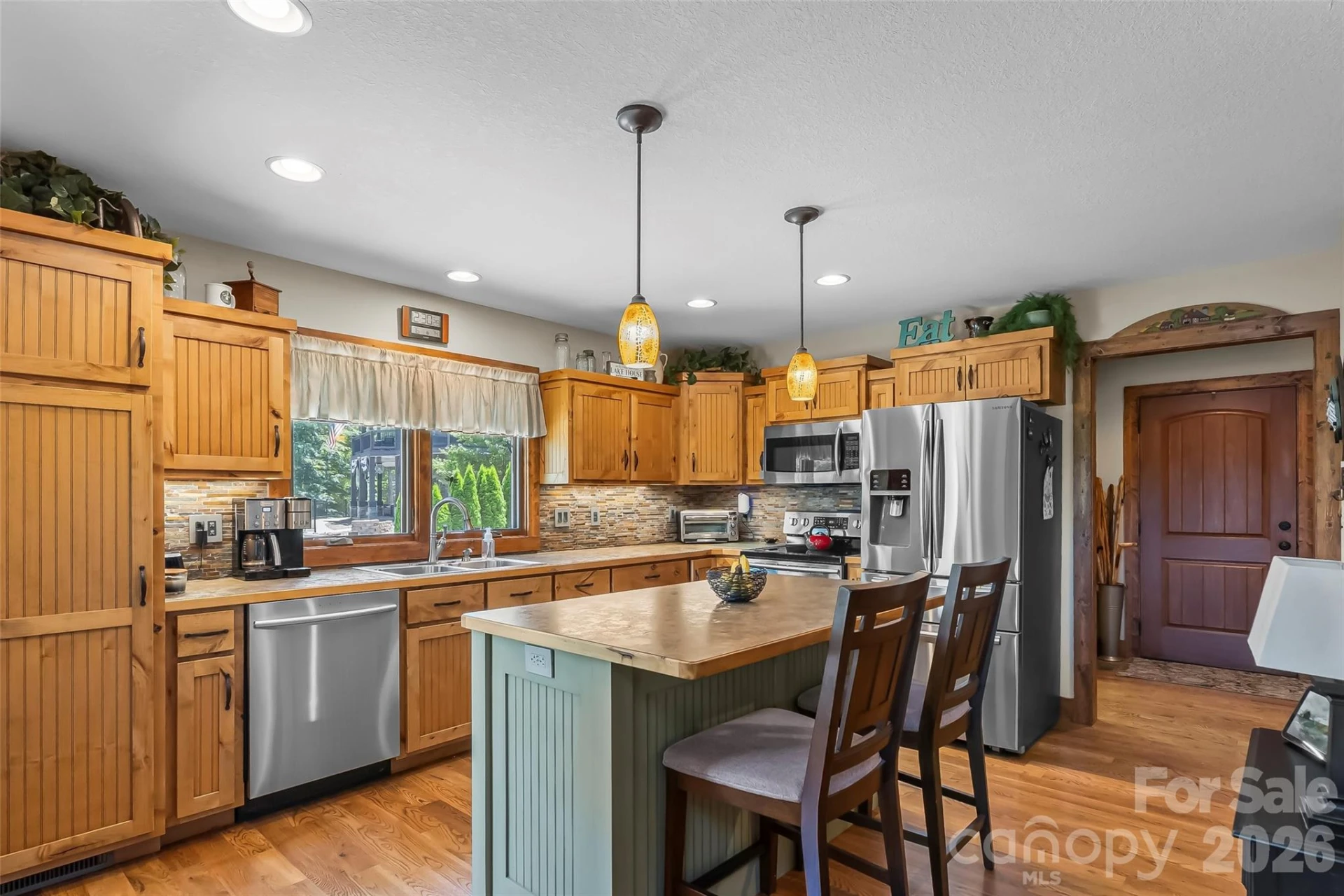 590 Larkhaven Drive - Photo 9