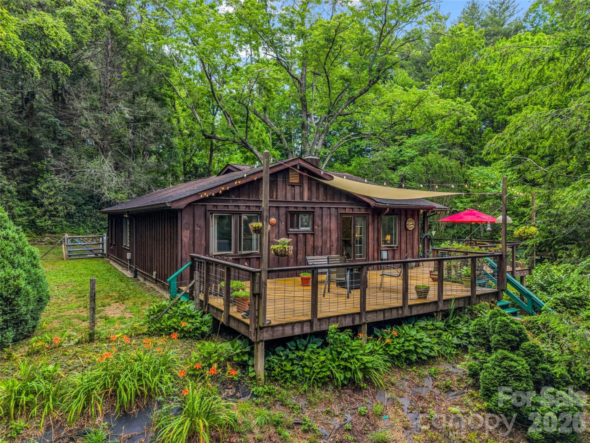 2212 Green River Road