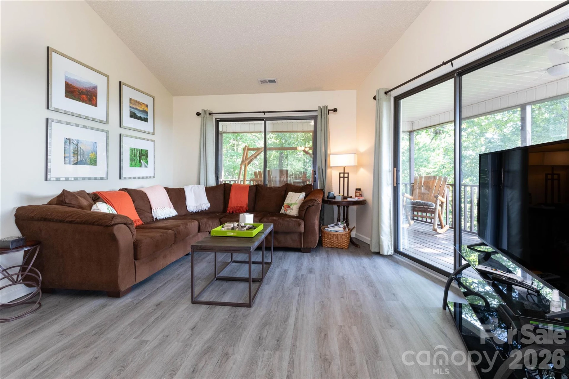 214 Deer Path - Photo 9
