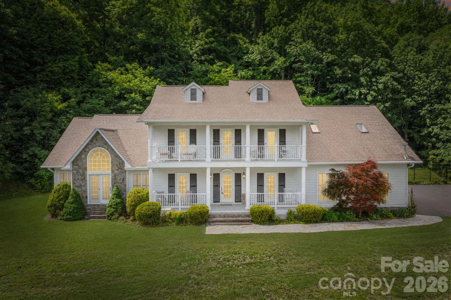 302 Davy Crockett Drive - Photo 2