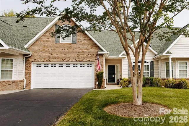 47 Victoria Park Drive, Hendersonville, NC, 28792