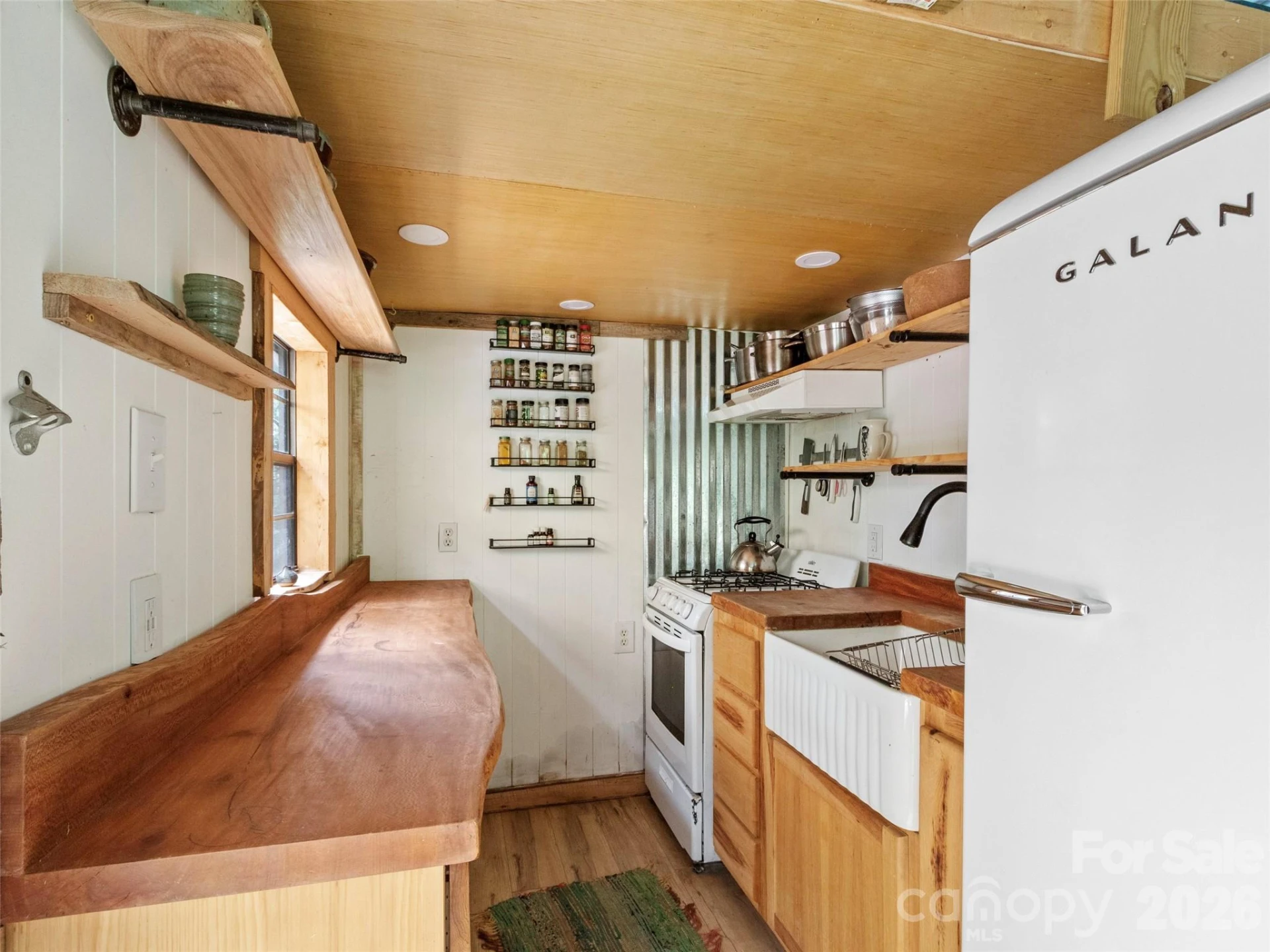 555 Logans Ridge Drive - Photo 12