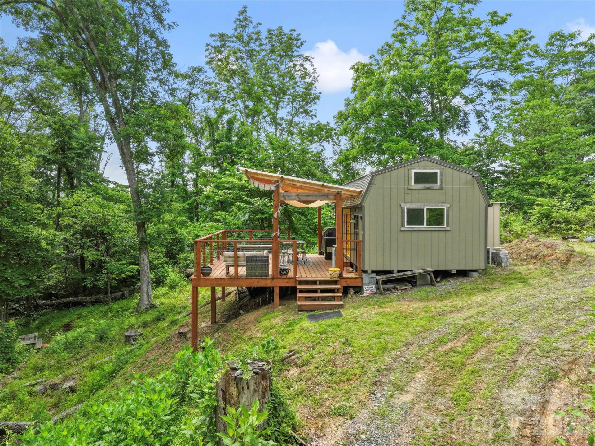 555 Logans Ridge Drive - Photo 5
