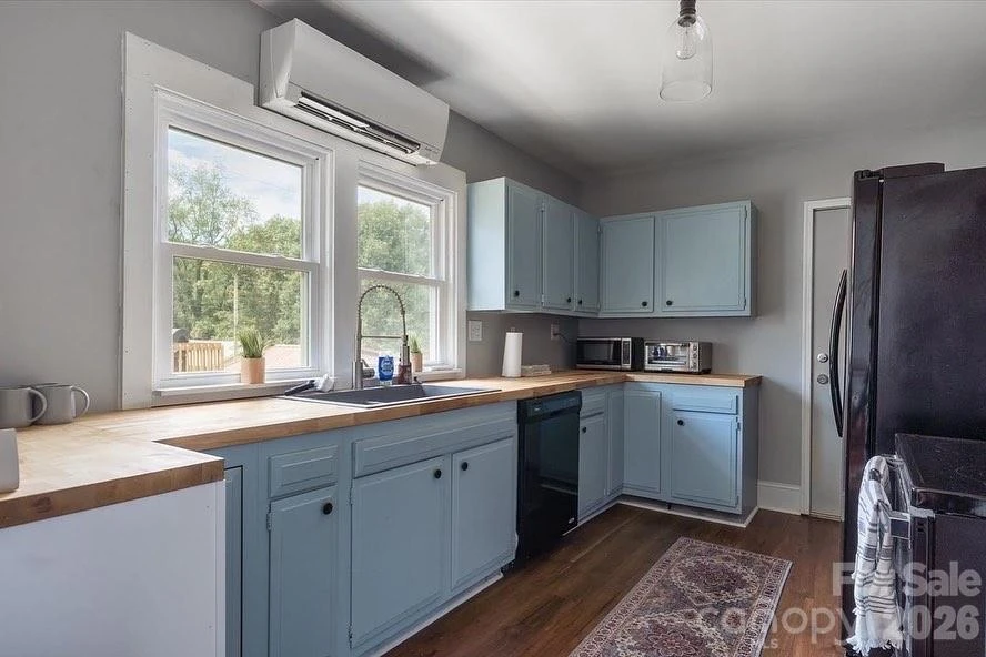 10 Washington Avenue - Photo 2
