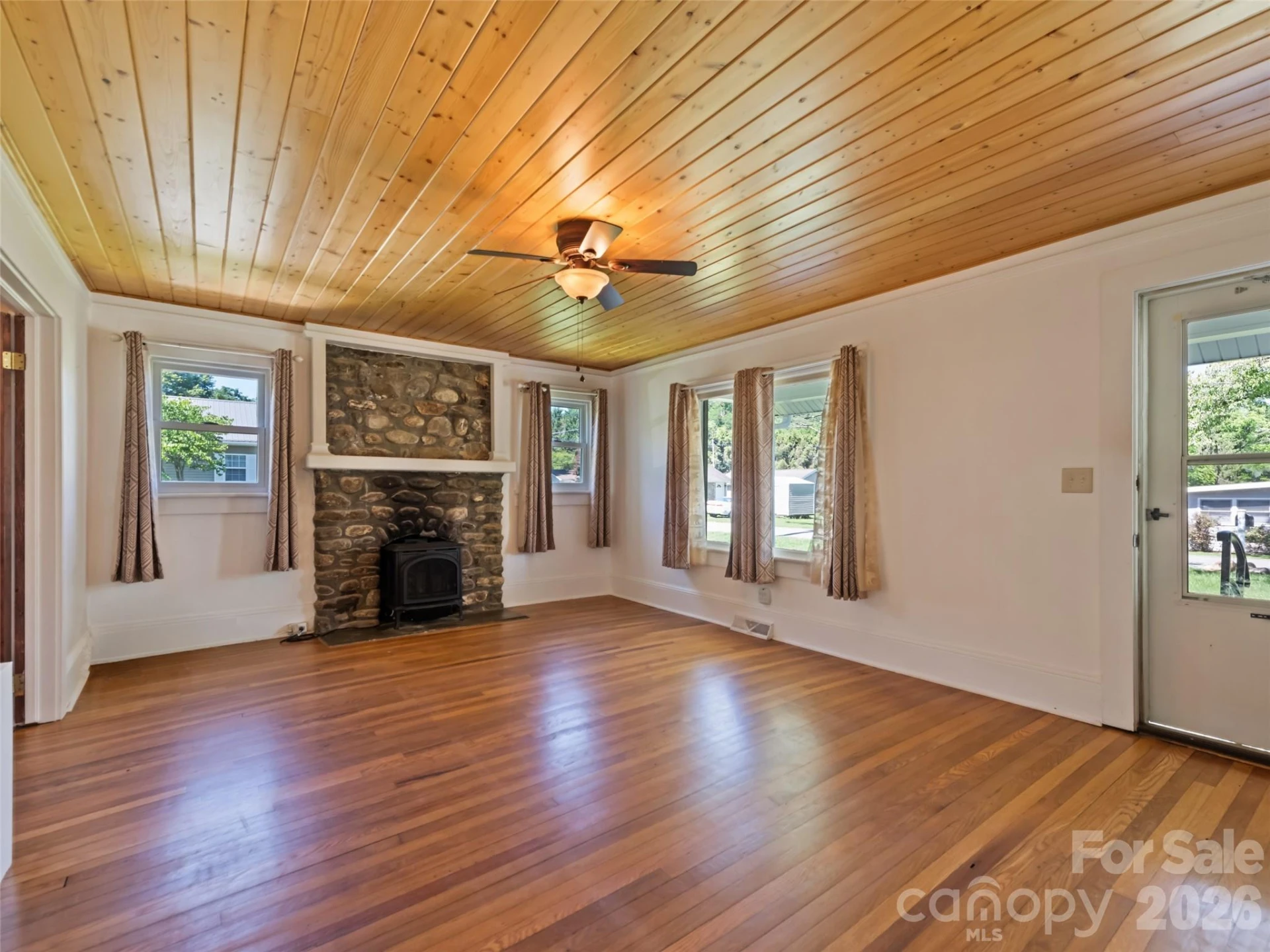 40 Avery Street - Photo 16