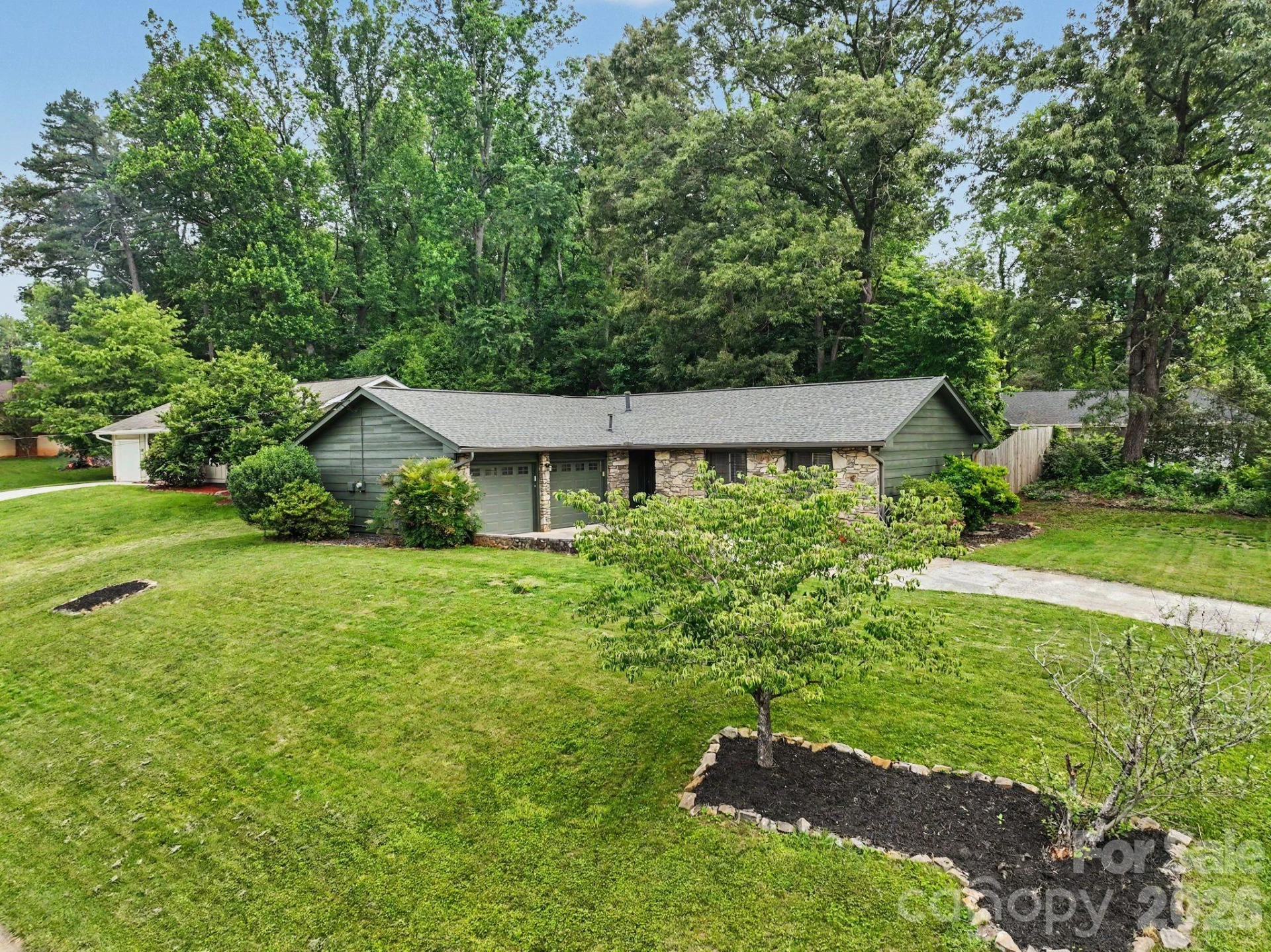 21 Glen Meadows Road - Photo 3