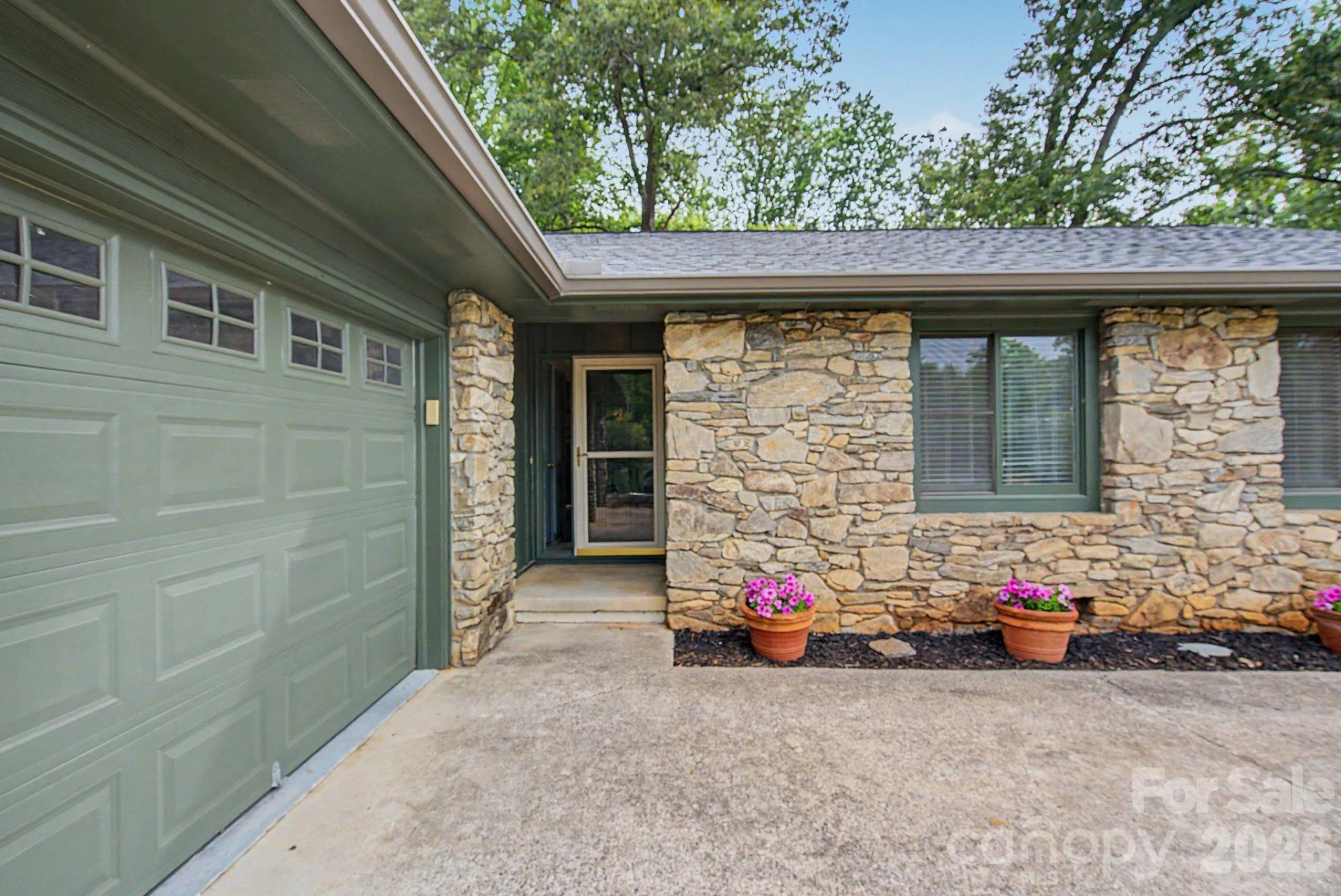 21 Glen Meadows Road - Photo 5